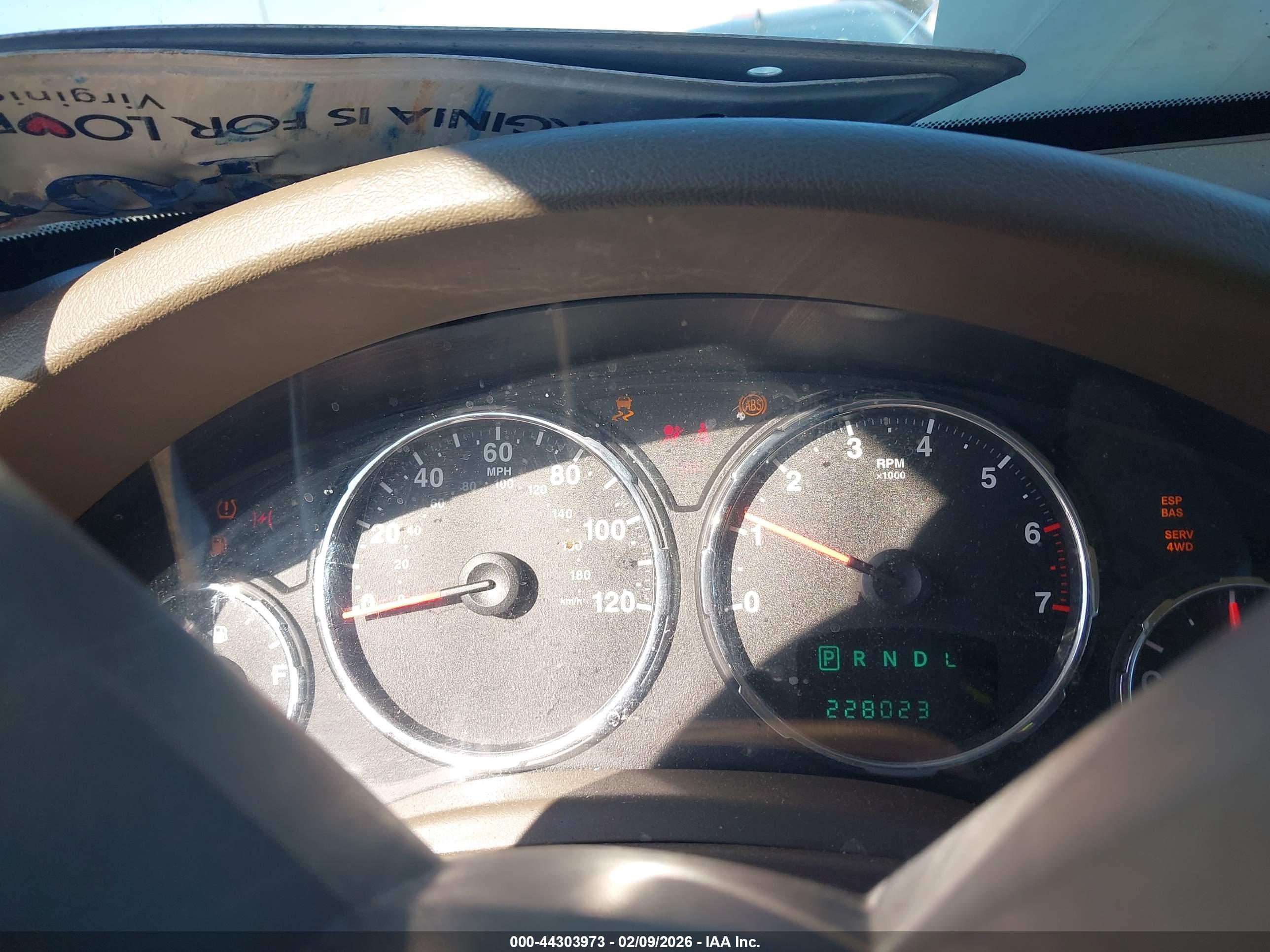 JEEP LIBERTY image 7
