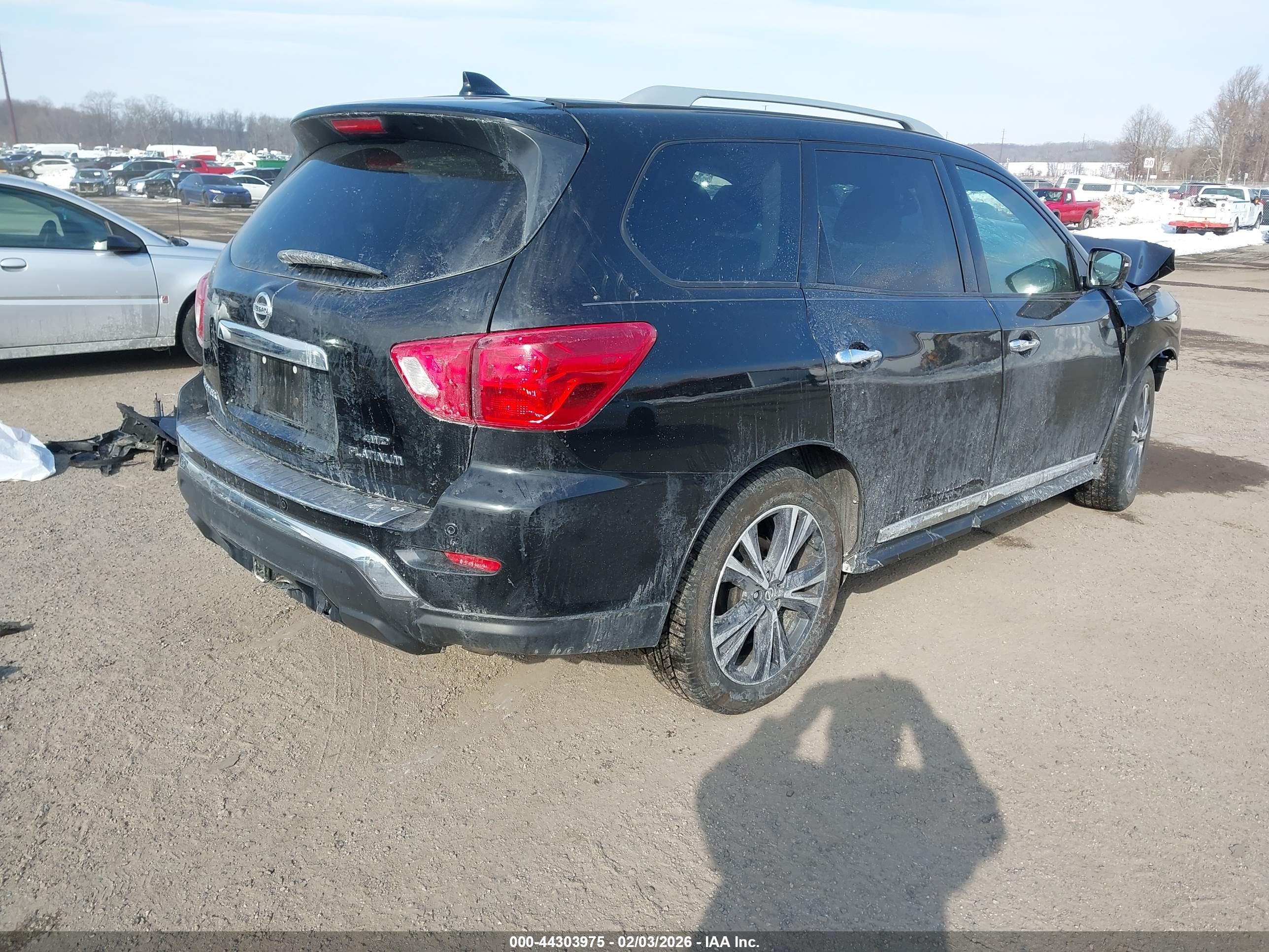 NISSAN PATHFINDER image 4