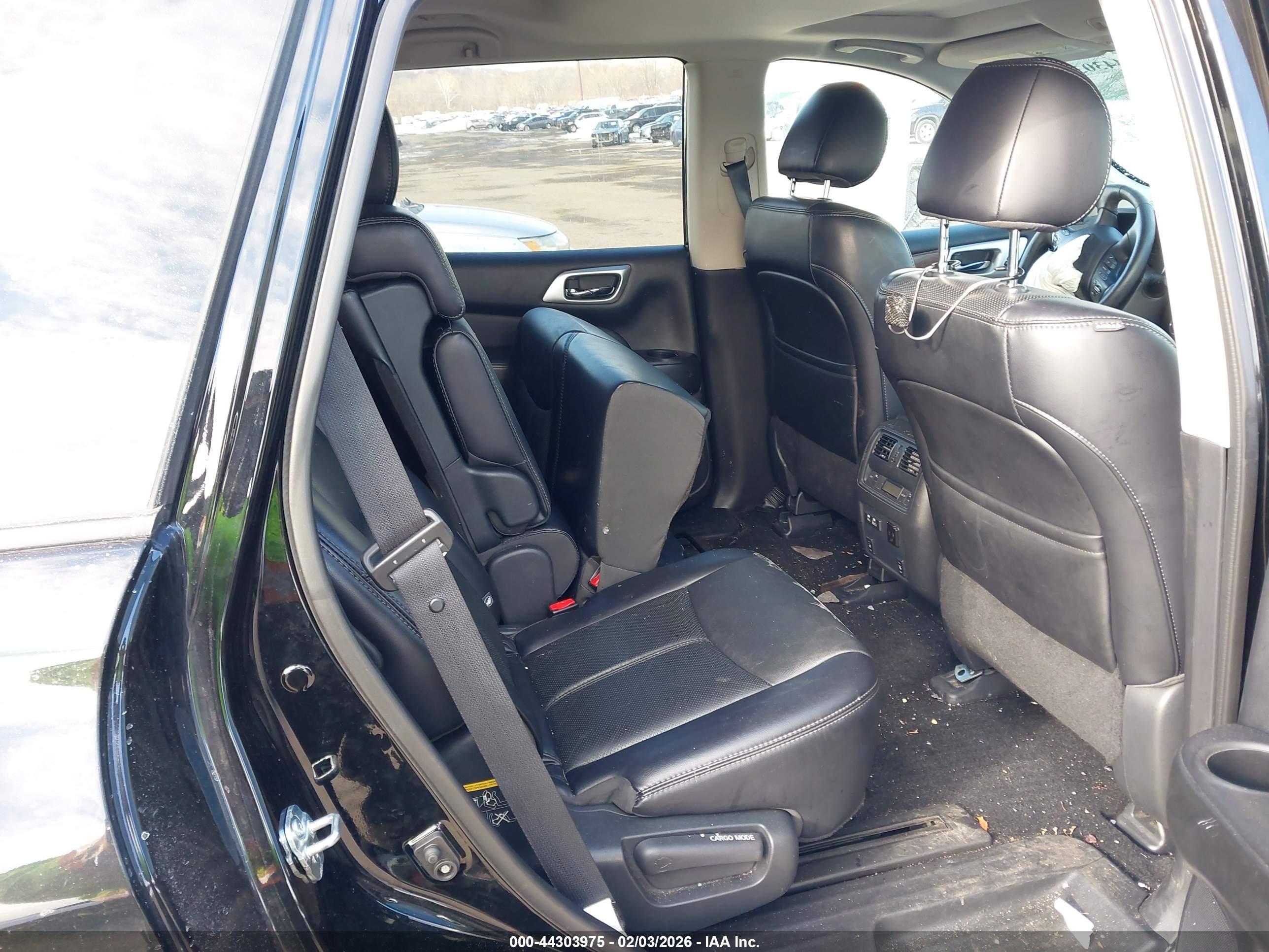NISSAN PATHFINDER image 8