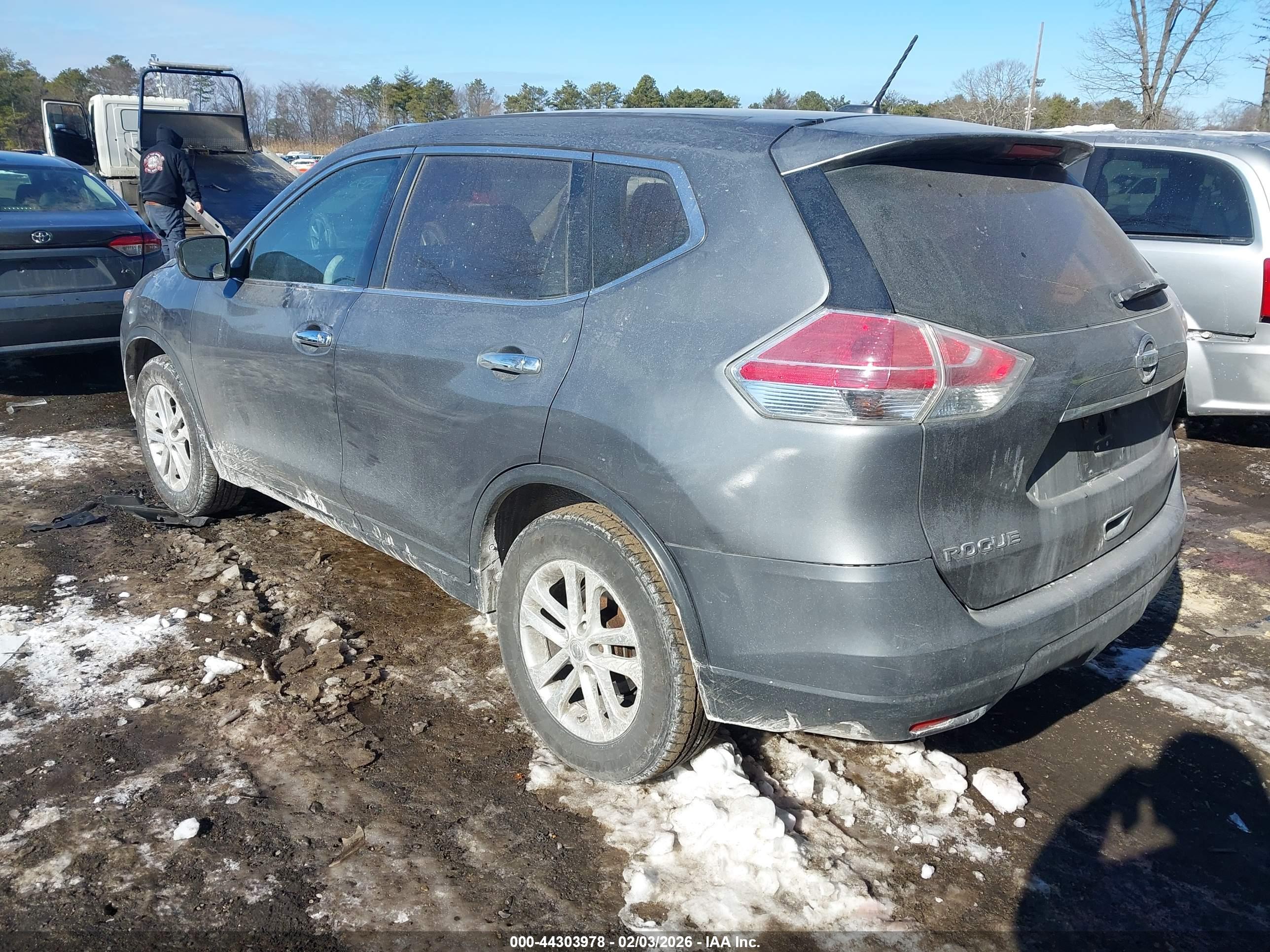 NISSAN ROGUE image 3