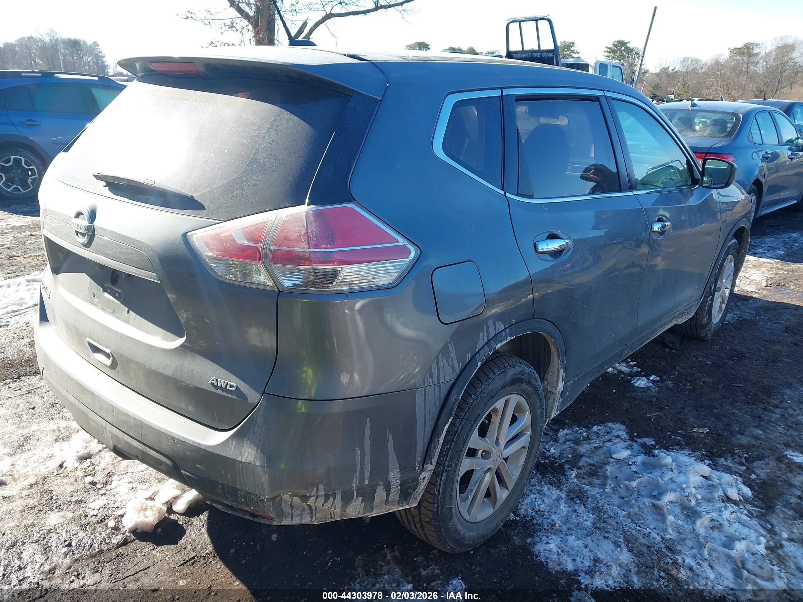 NISSAN ROGUE image 4