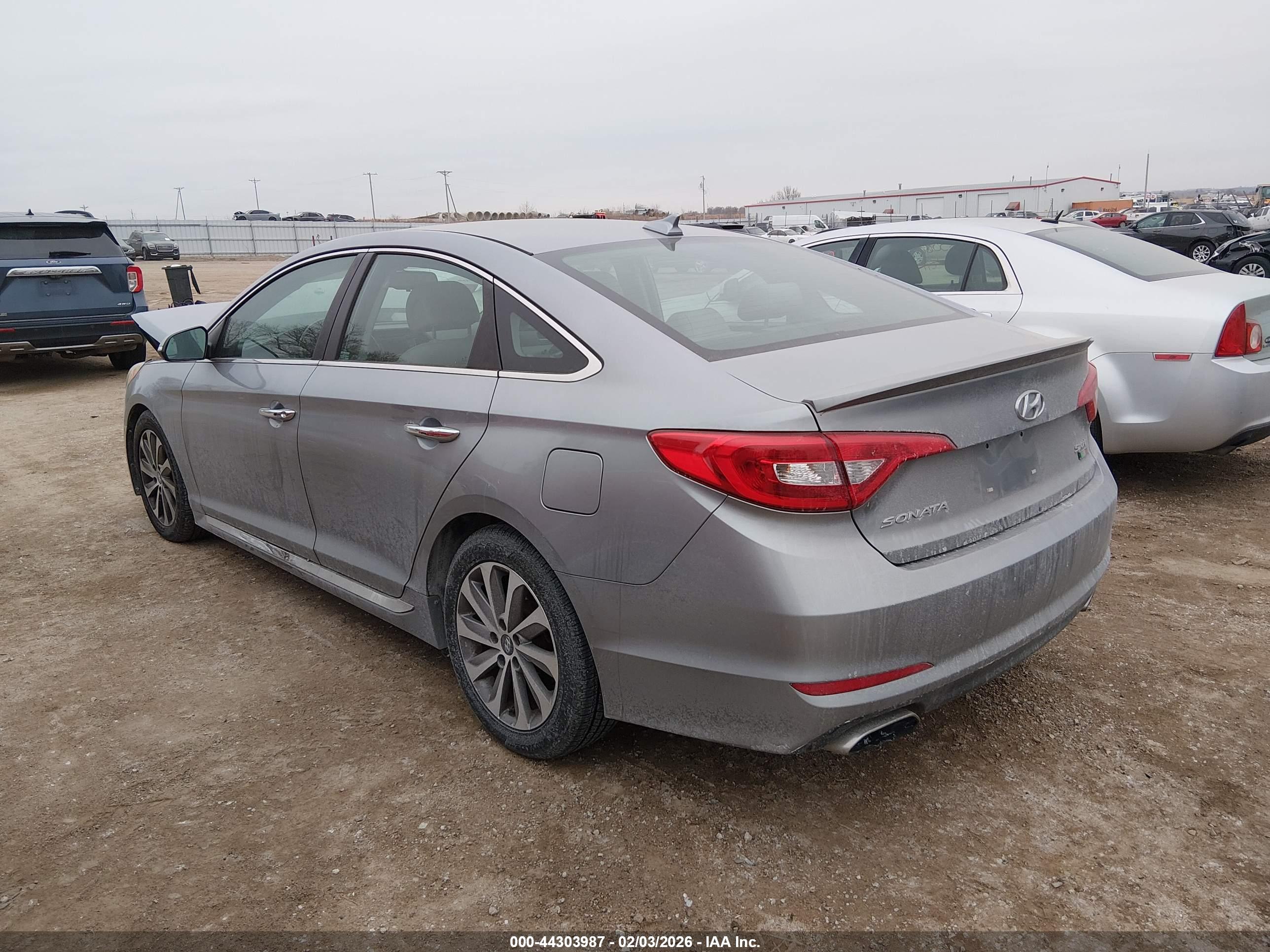HYUNDAI SONATA image 3