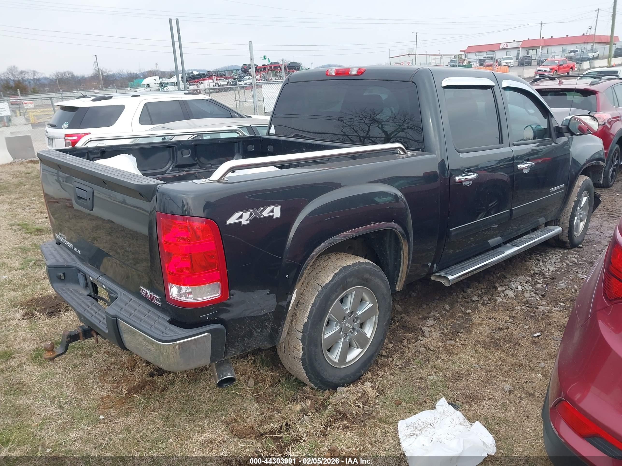 GMC SIERRA image 4