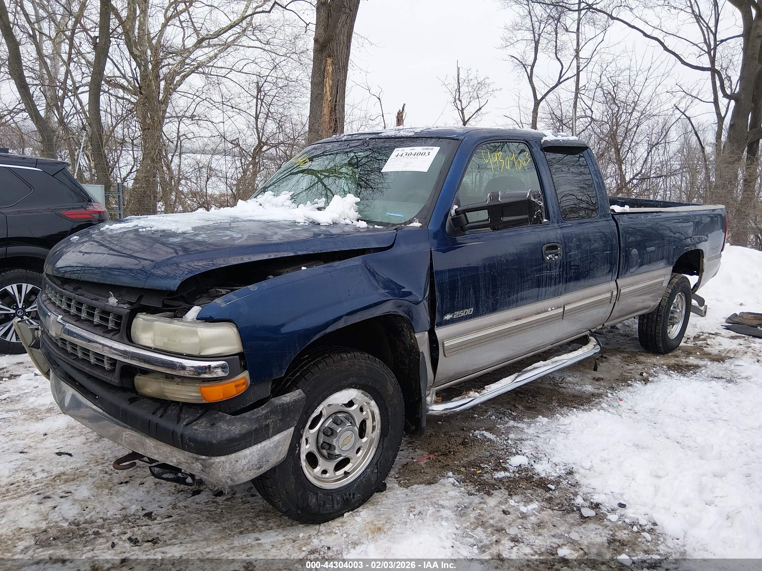 CHEVROLET SILVERADO image 2
