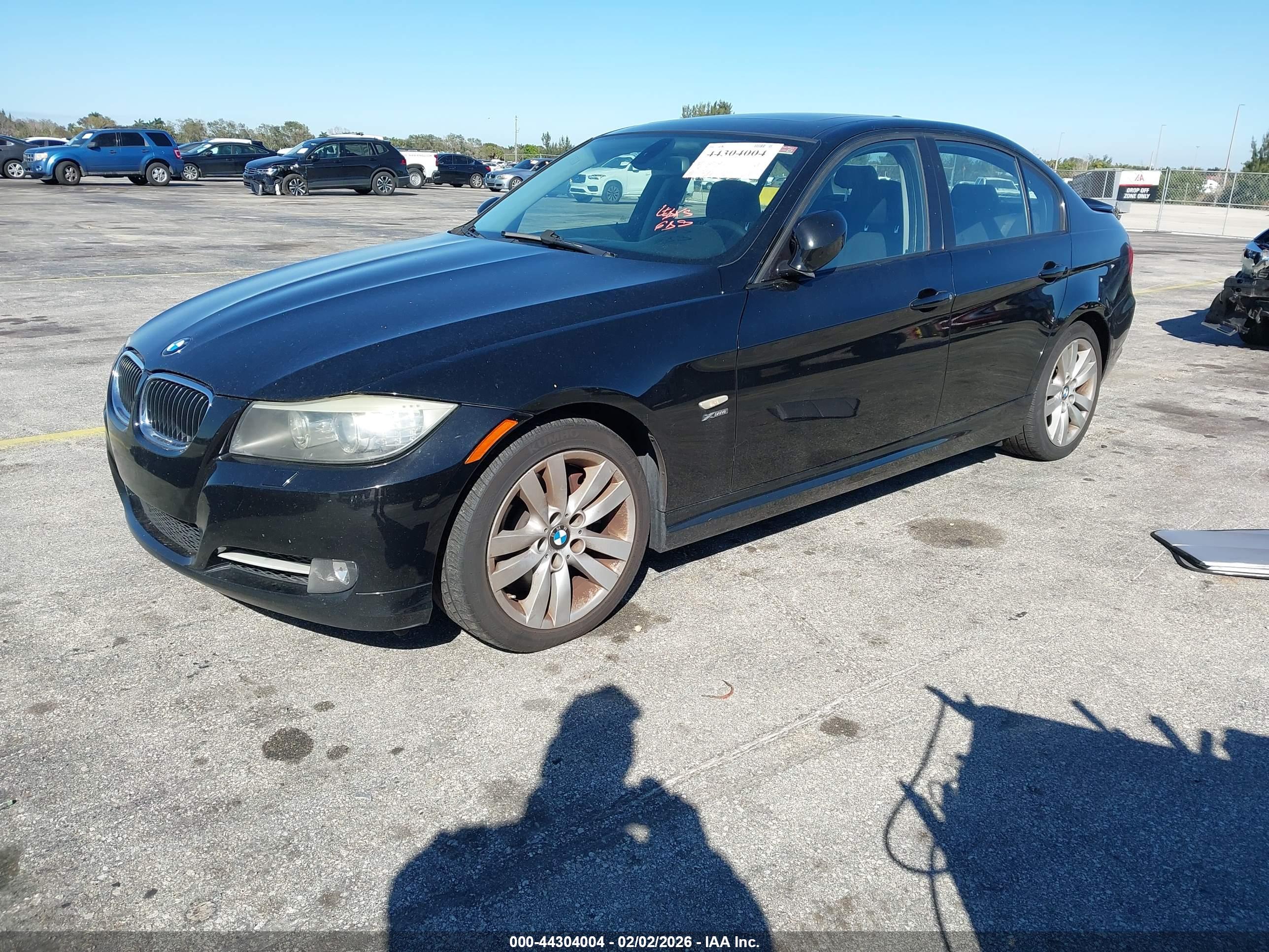 BMW 335I image 2