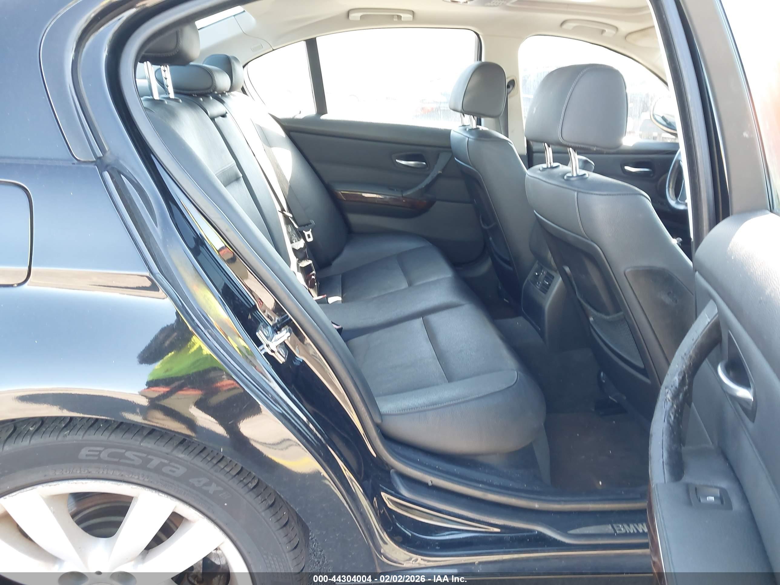 BMW 335I image 8