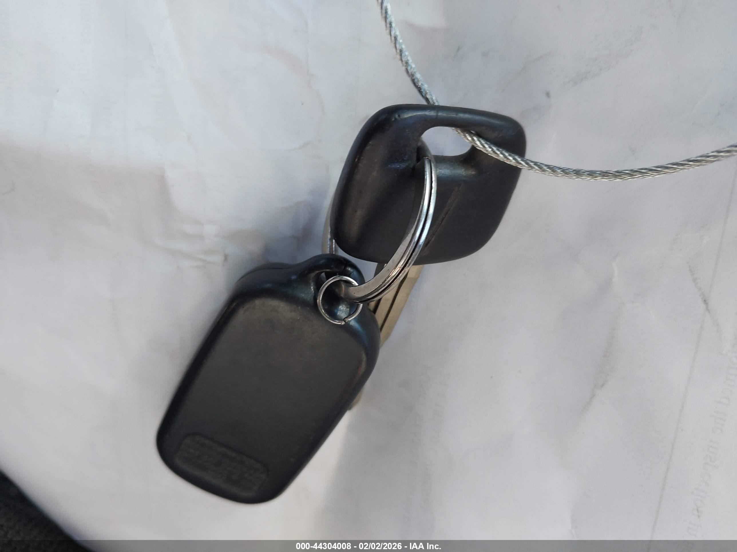 PONTIAC VIBE image 11