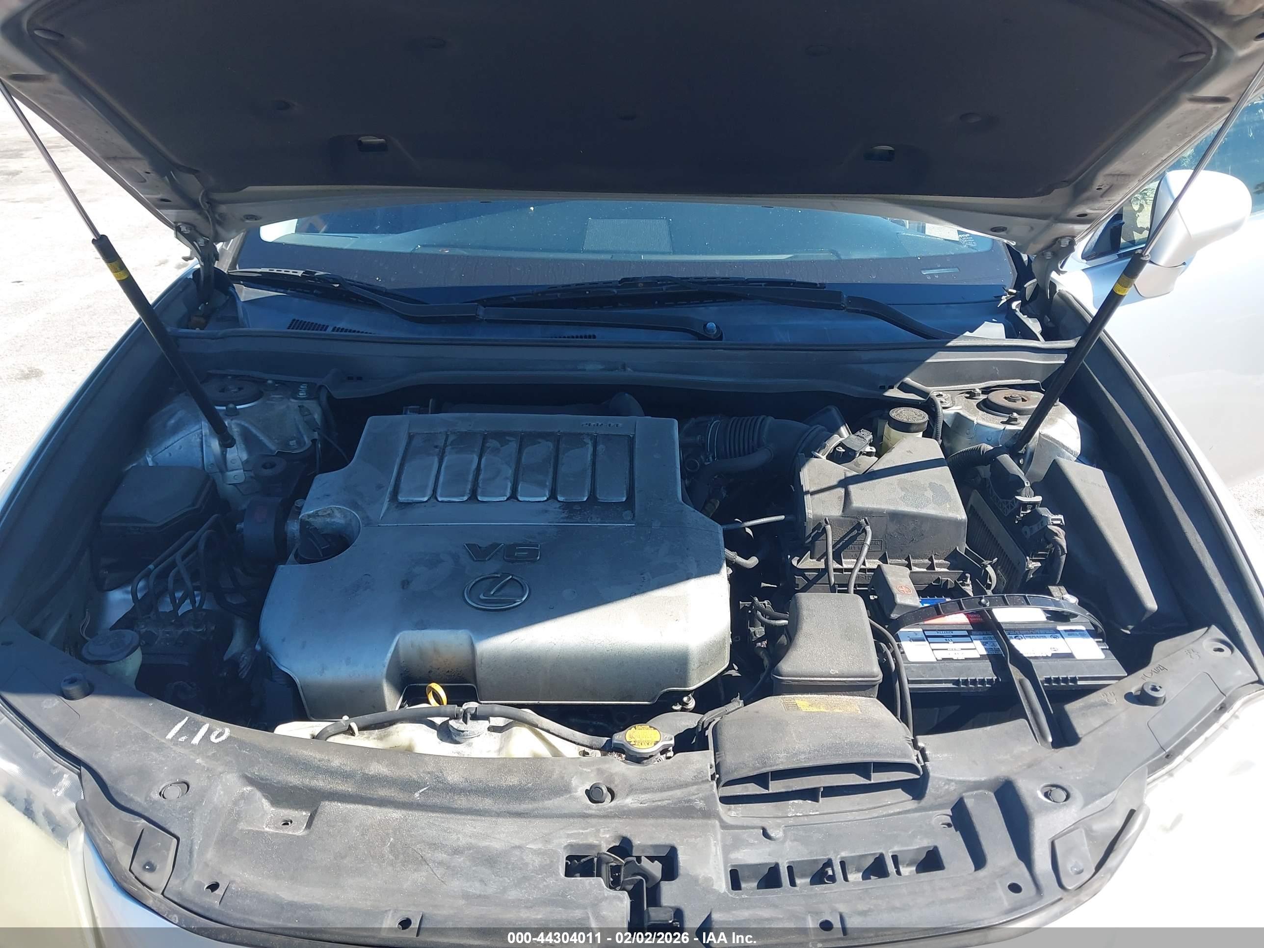 LEXUS ES image 10
