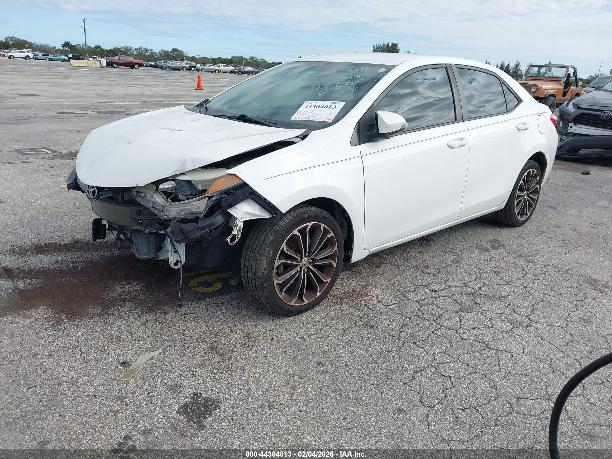 TOYOTA COROLLA image 2