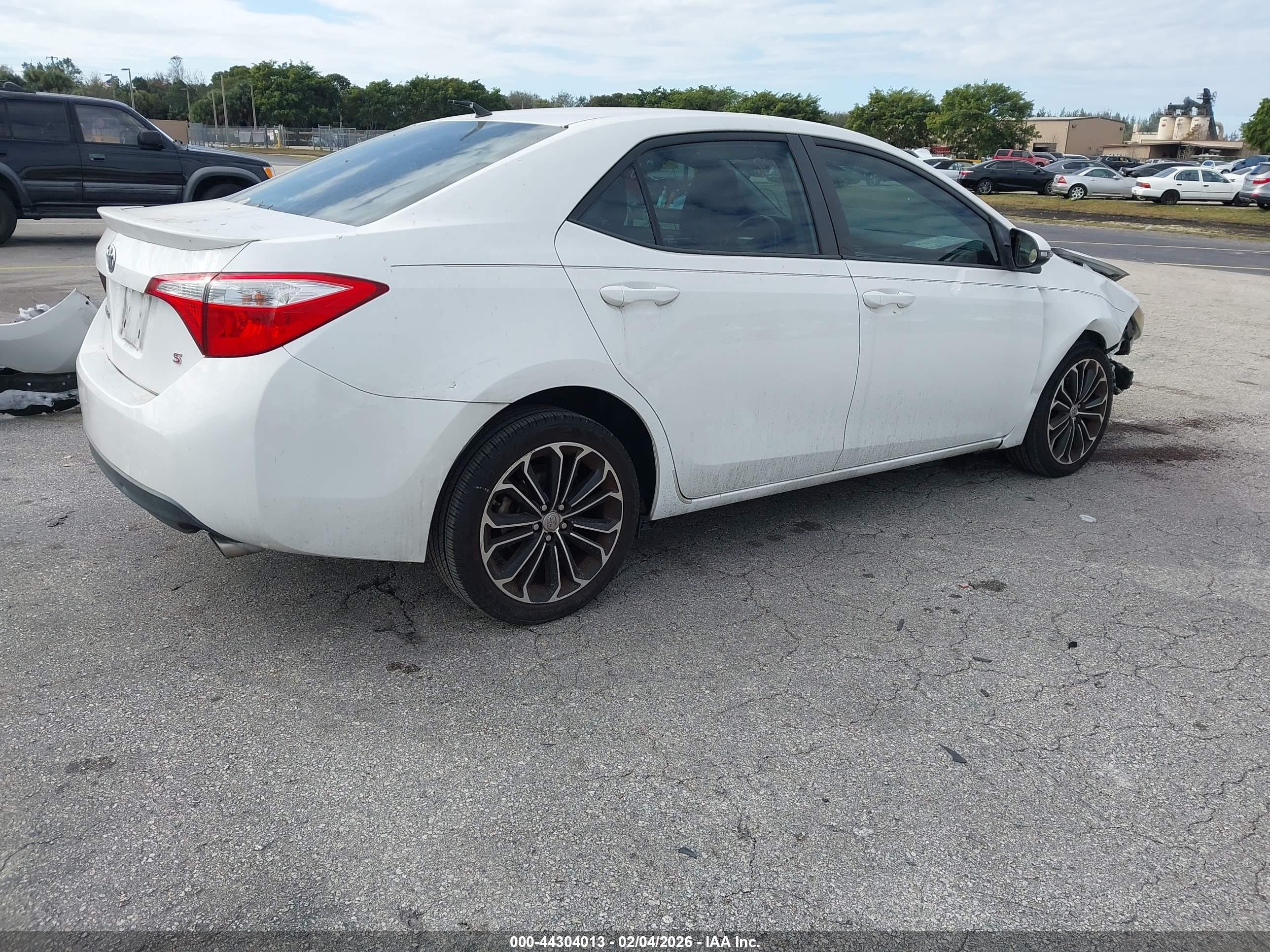 TOYOTA COROLLA image 4