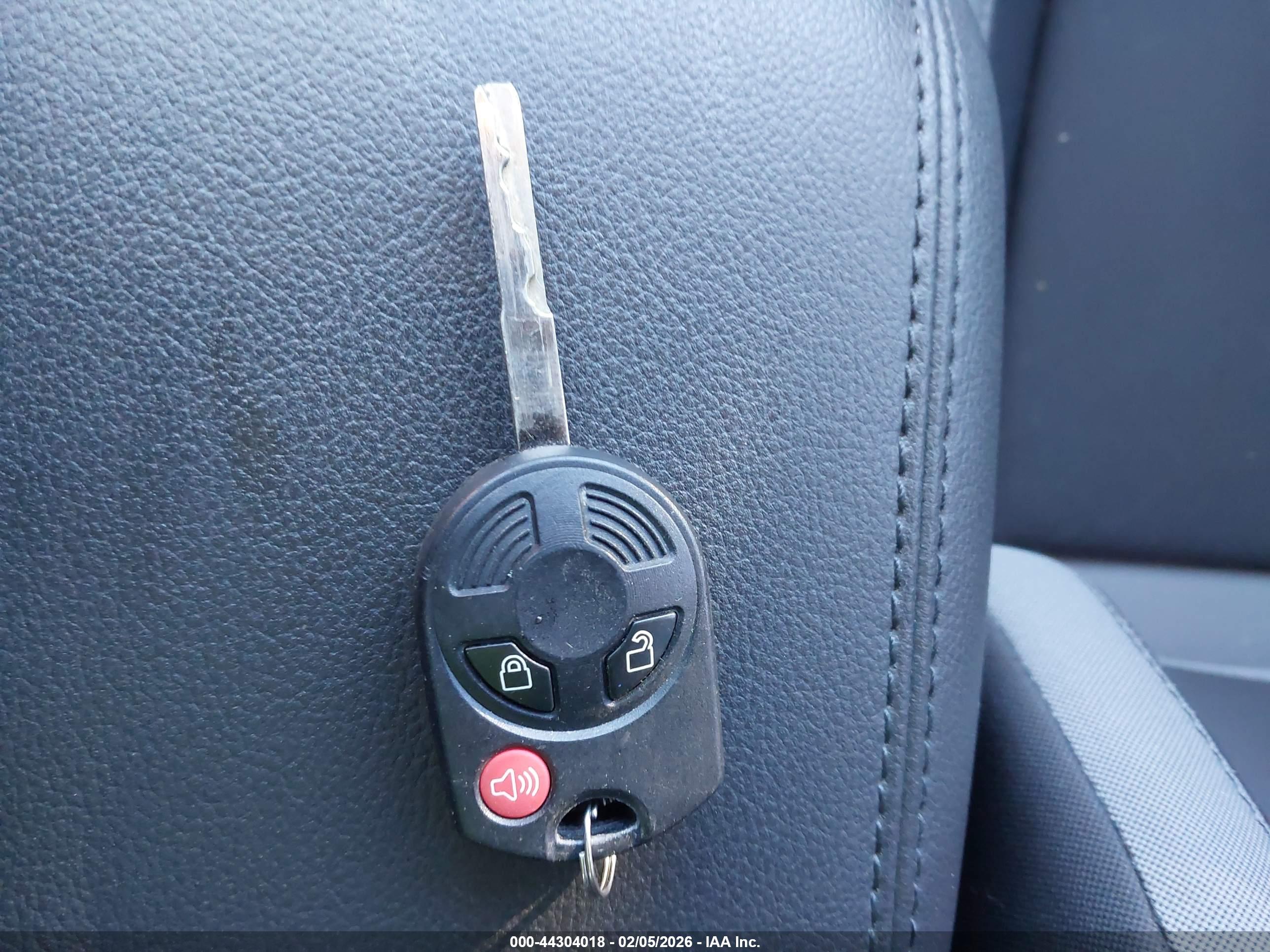FORD ESCAPE image 11
