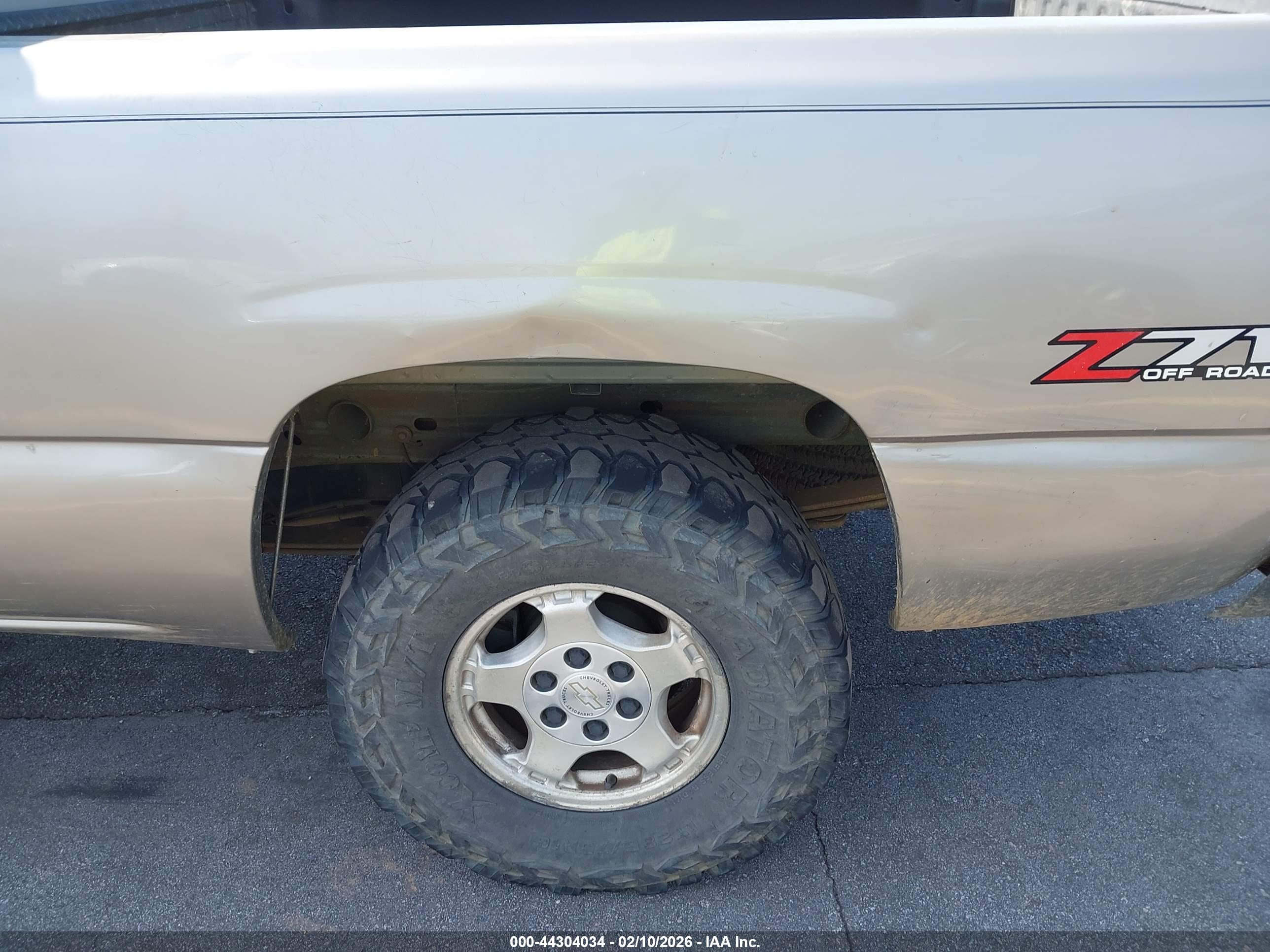 CHEVROLET SILVERADO image 6