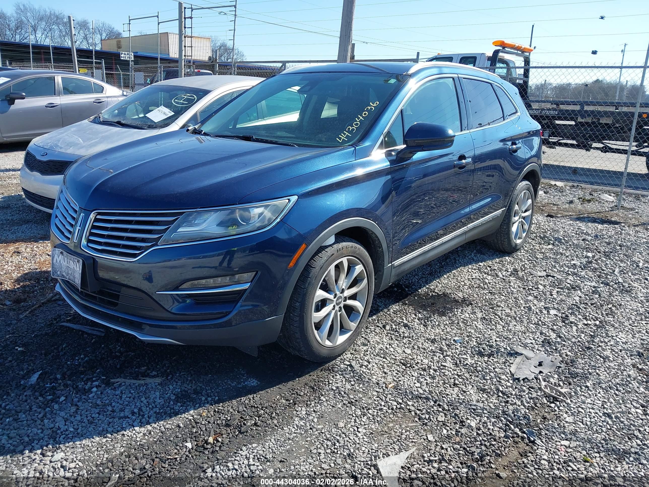 LINCOLN MKC image 2
