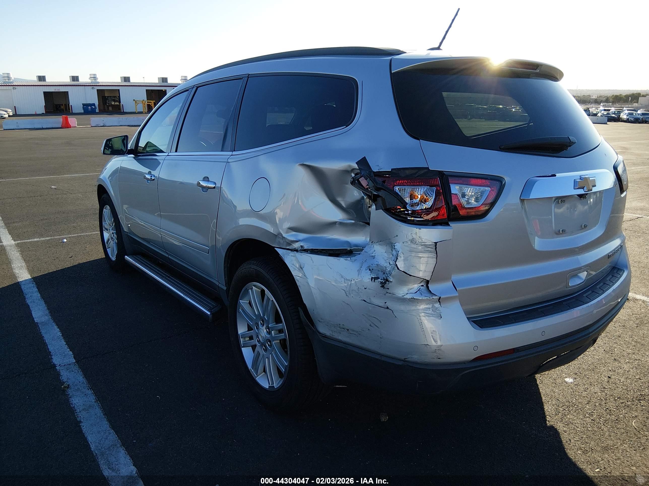CHEVROLET TRAVERSE image 3
