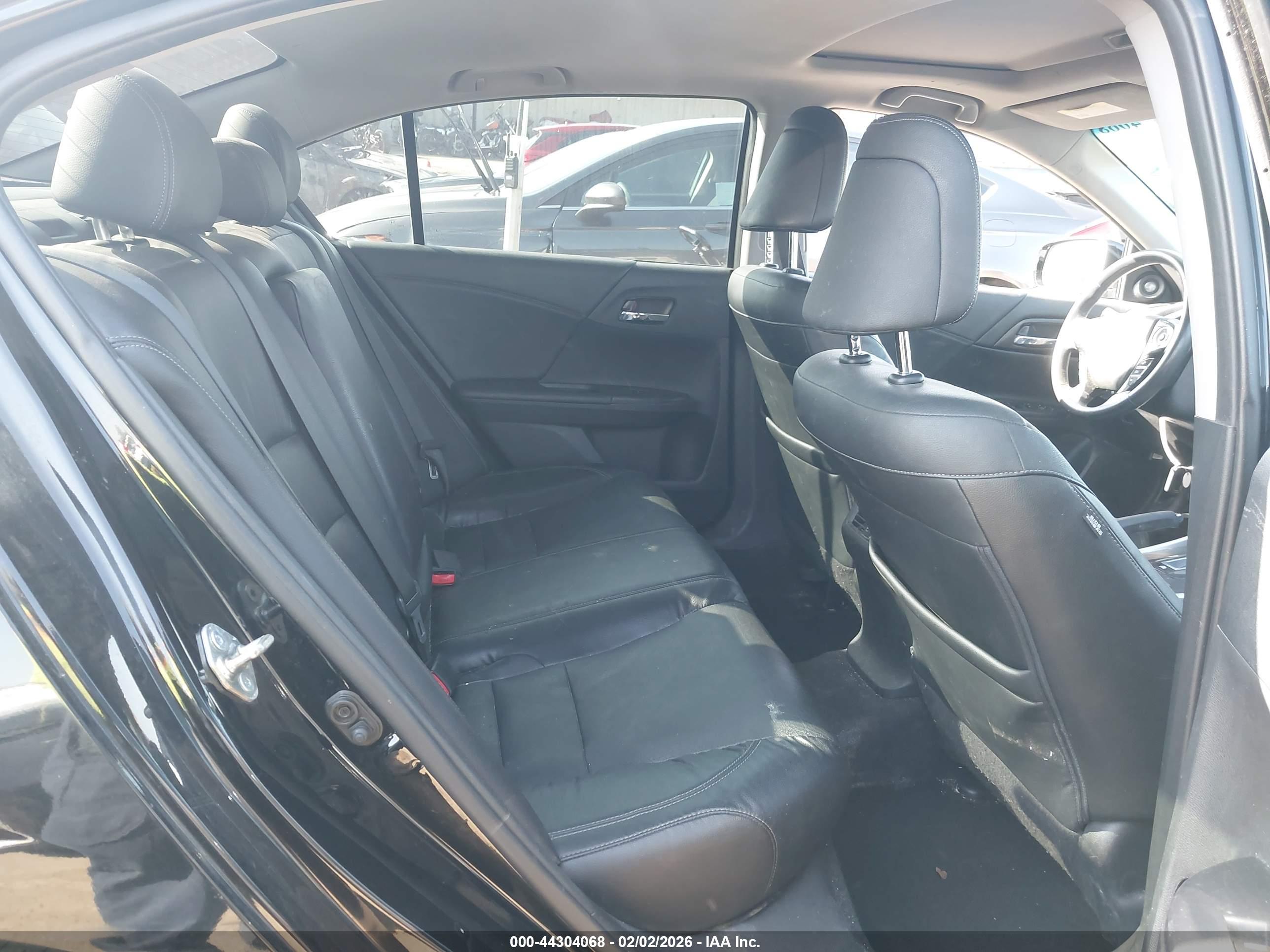 HONDA ACCORD image 8