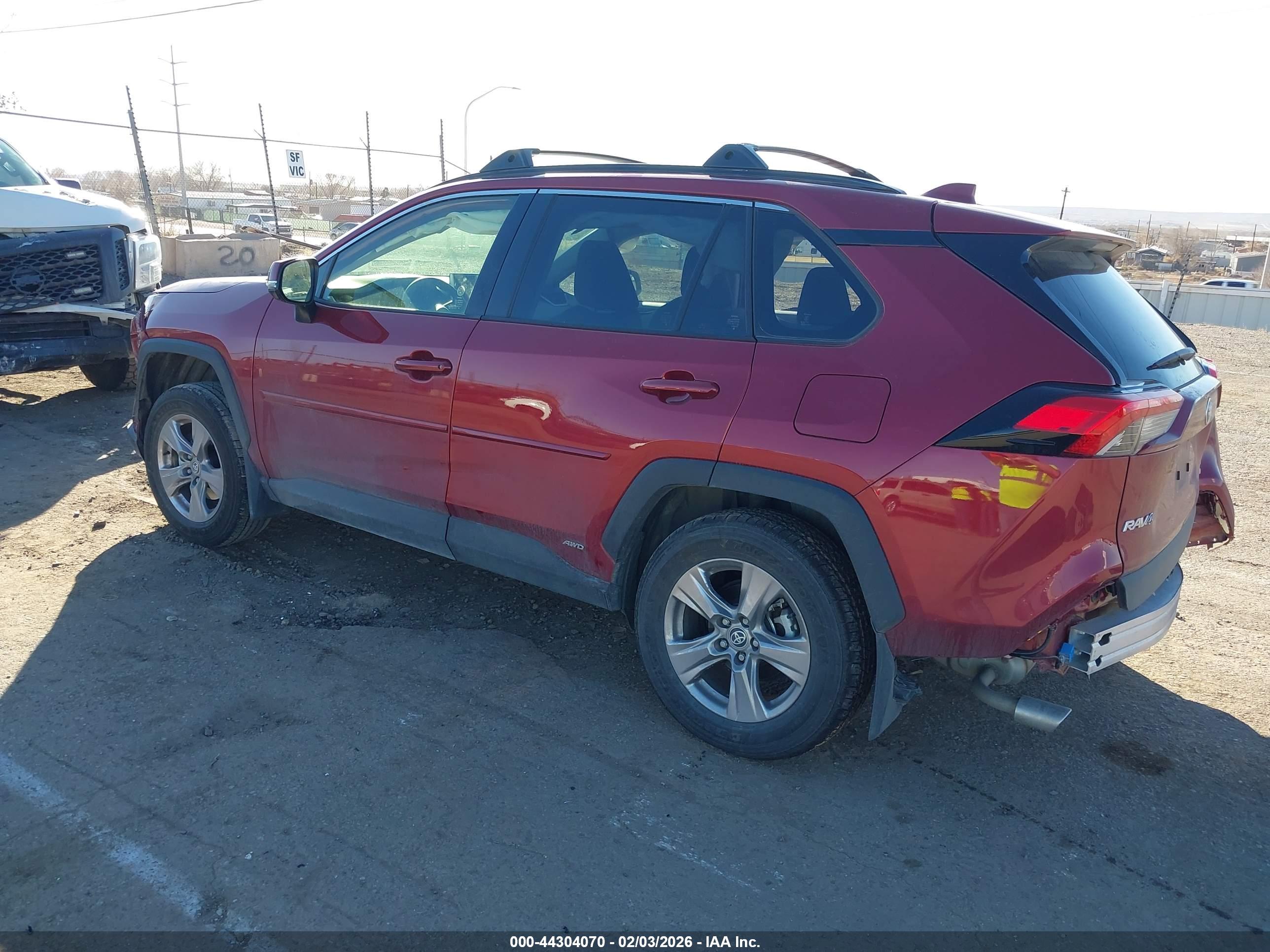TOYOTA RAV4 image 3