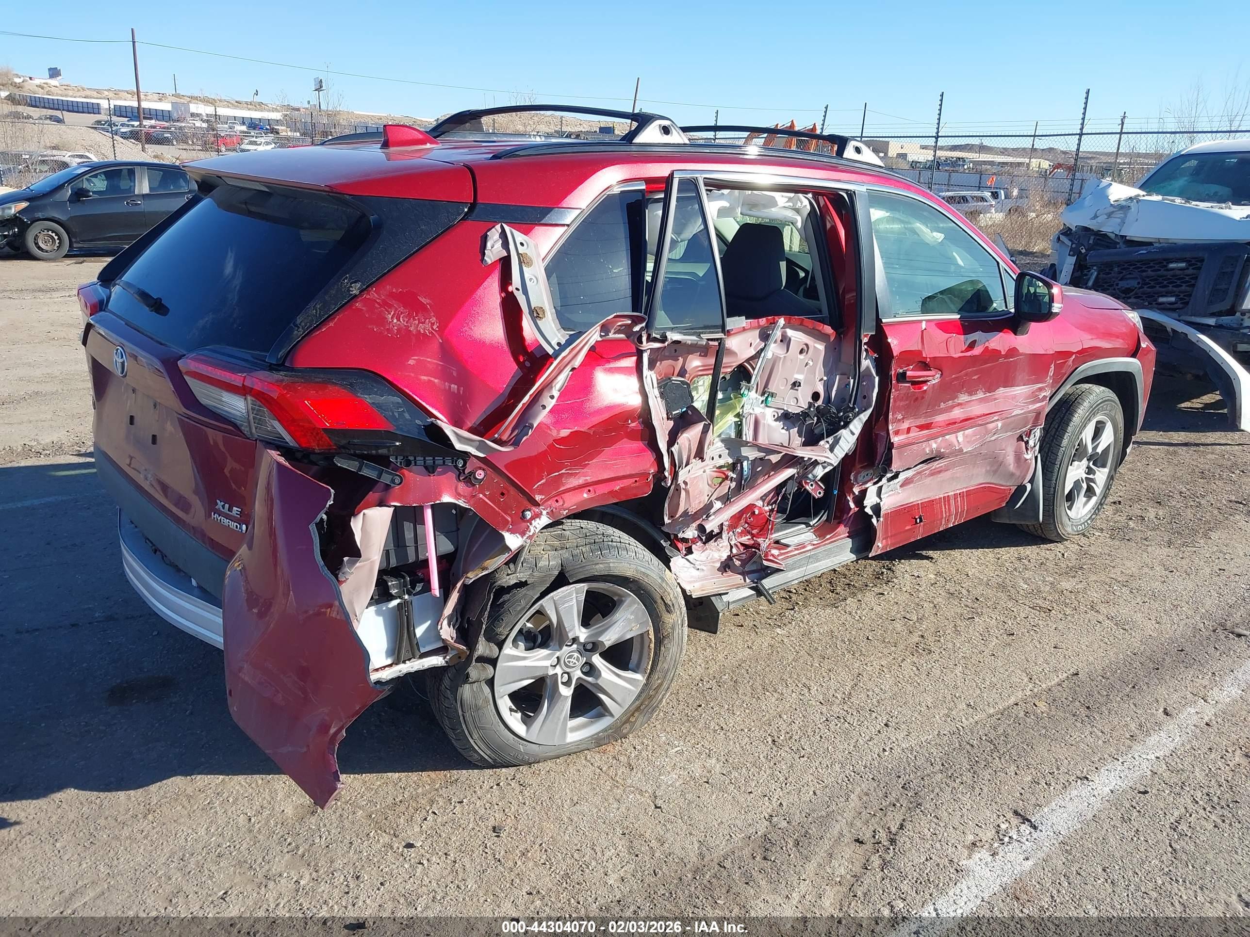TOYOTA RAV4 image 4