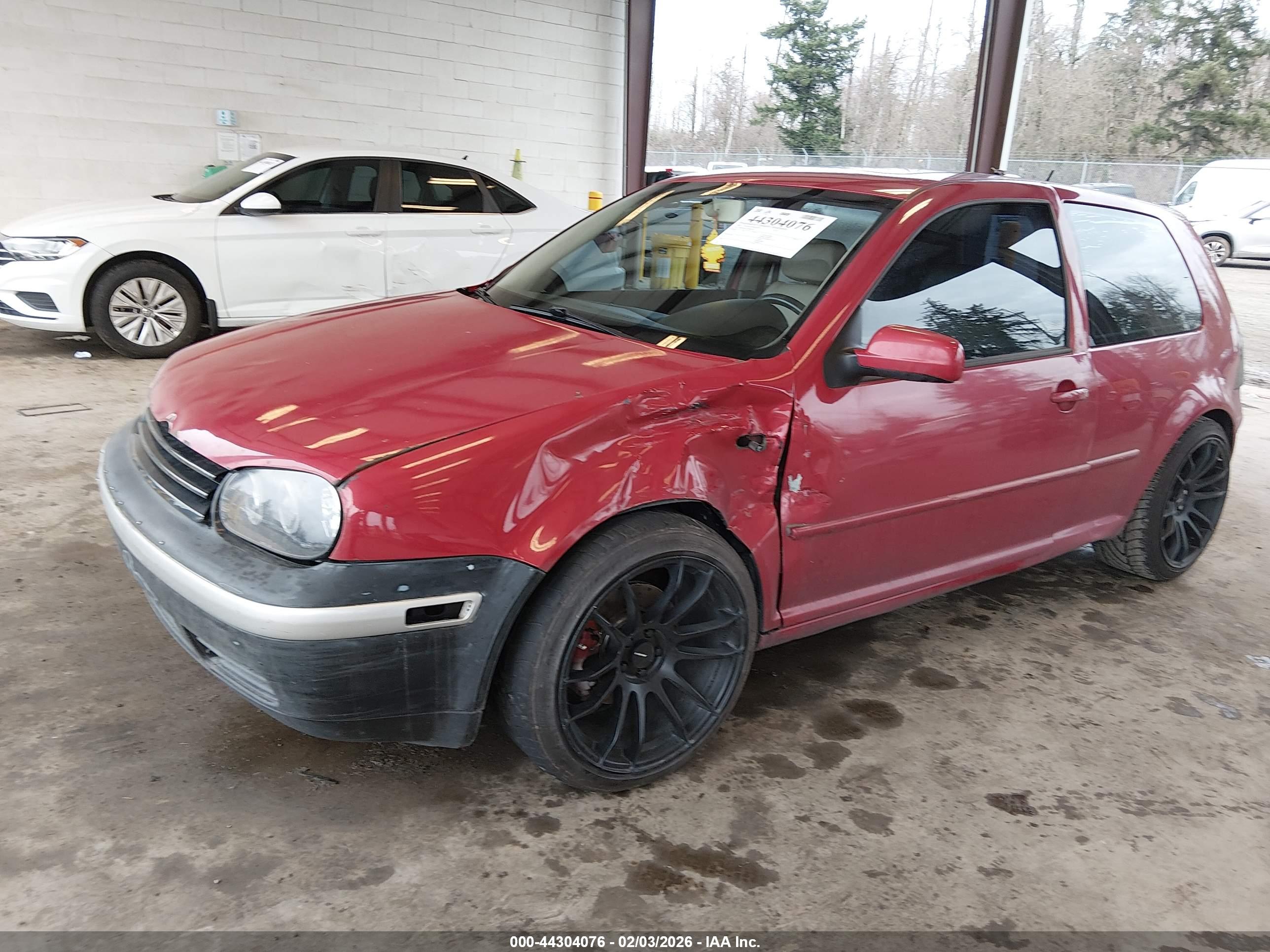 VOLKSWAGEN GTI image 2