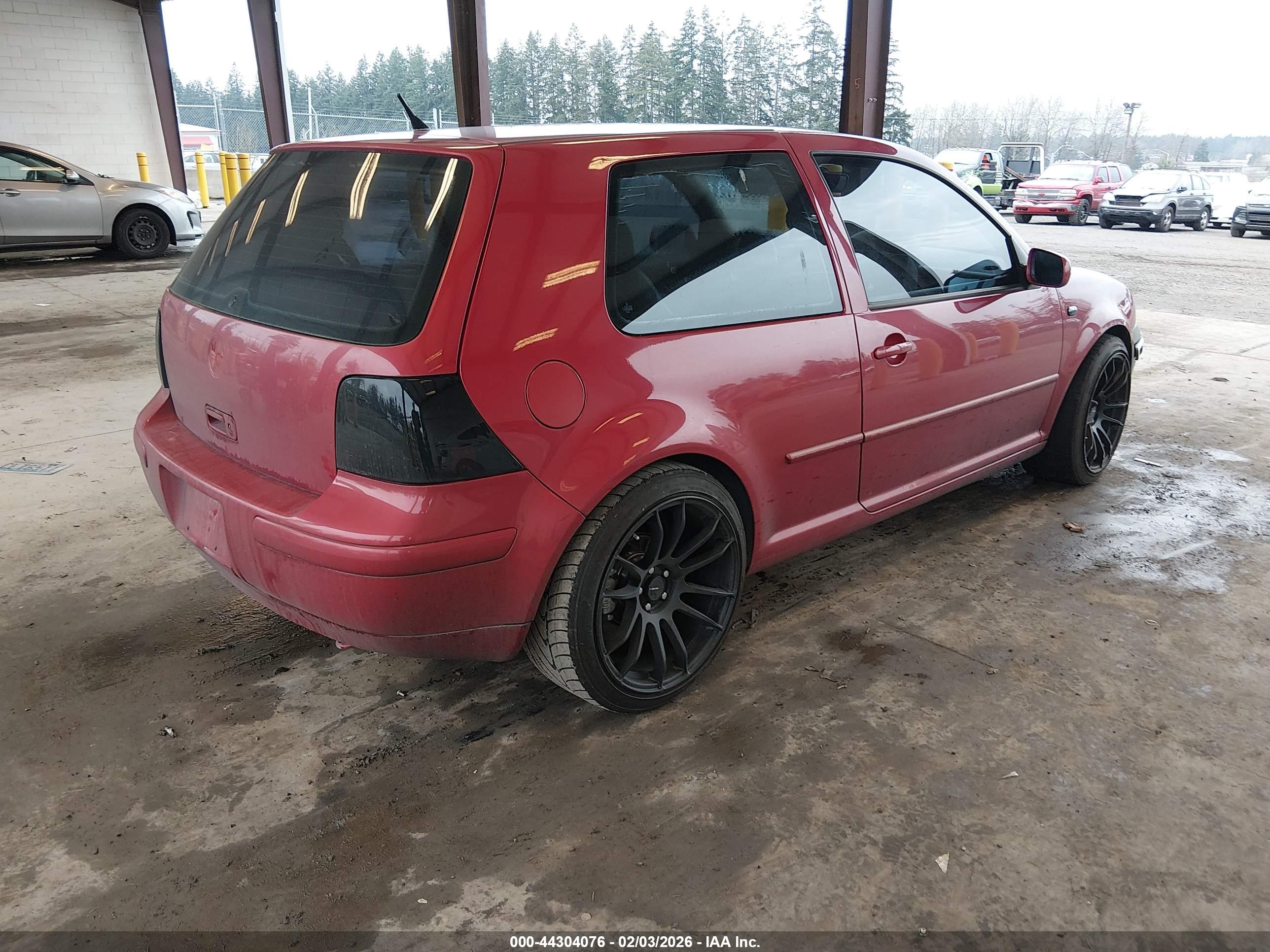 VOLKSWAGEN GTI image 4