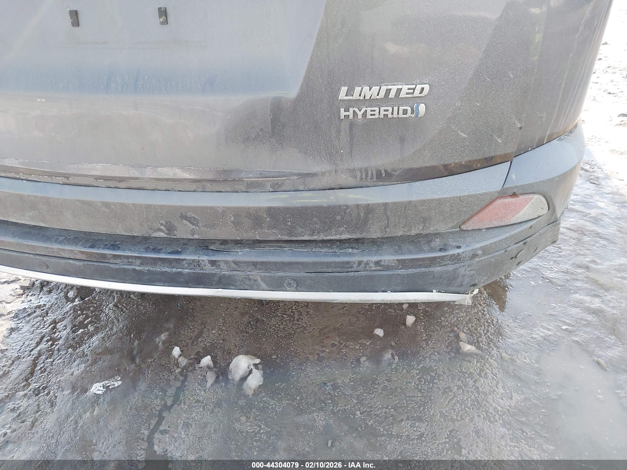 TOYOTA RAV4 image 6