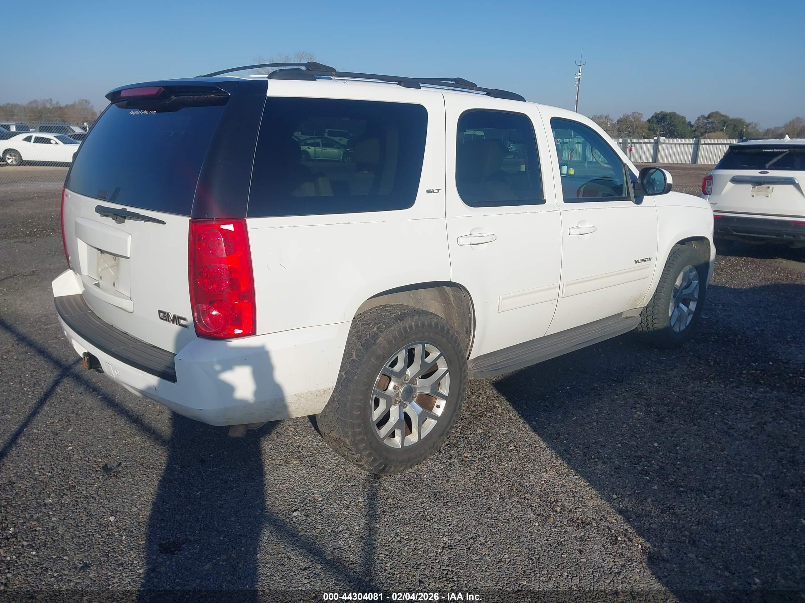 GMC YUKON image 4