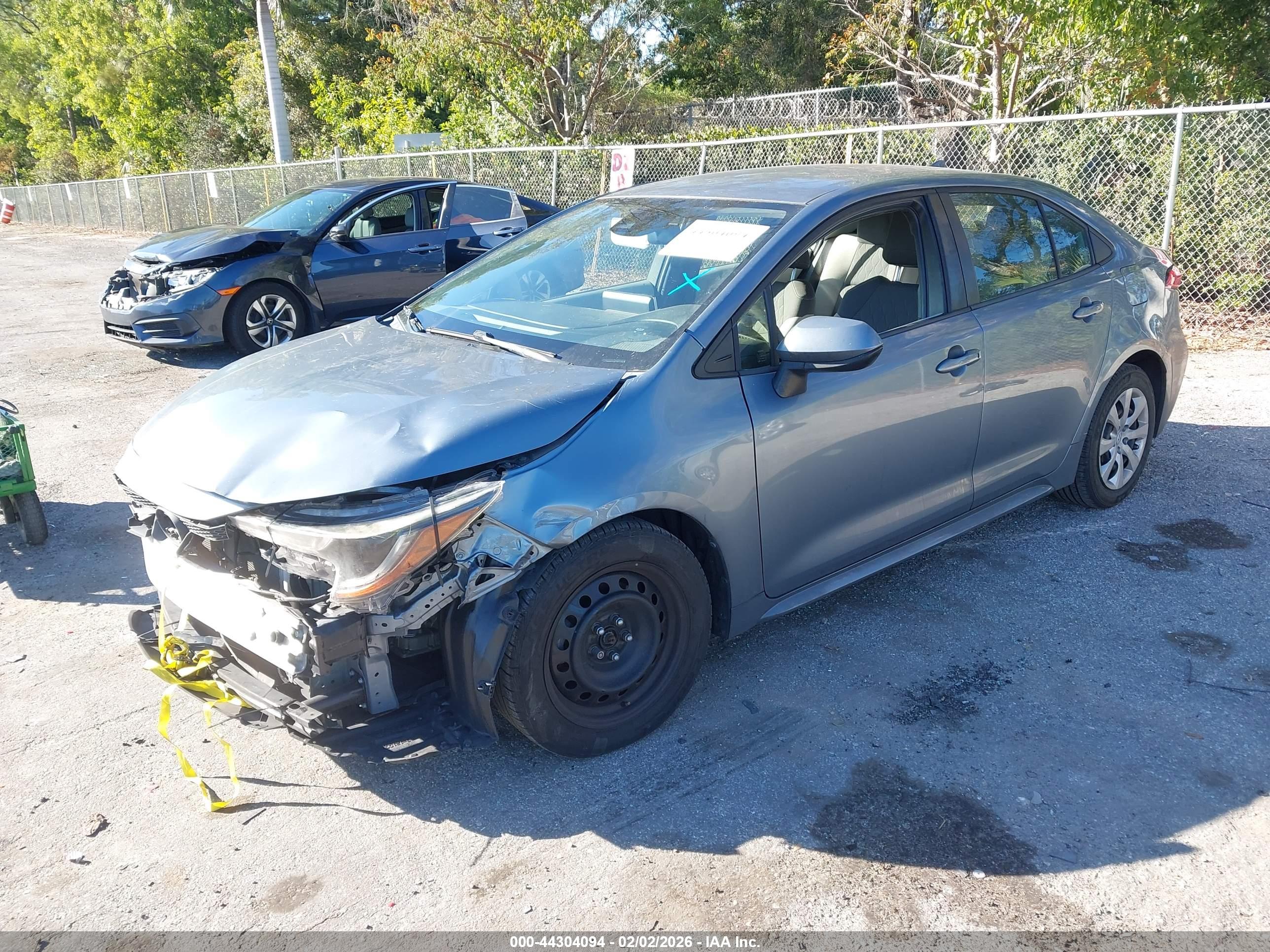 TOYOTA COROLLA image 2