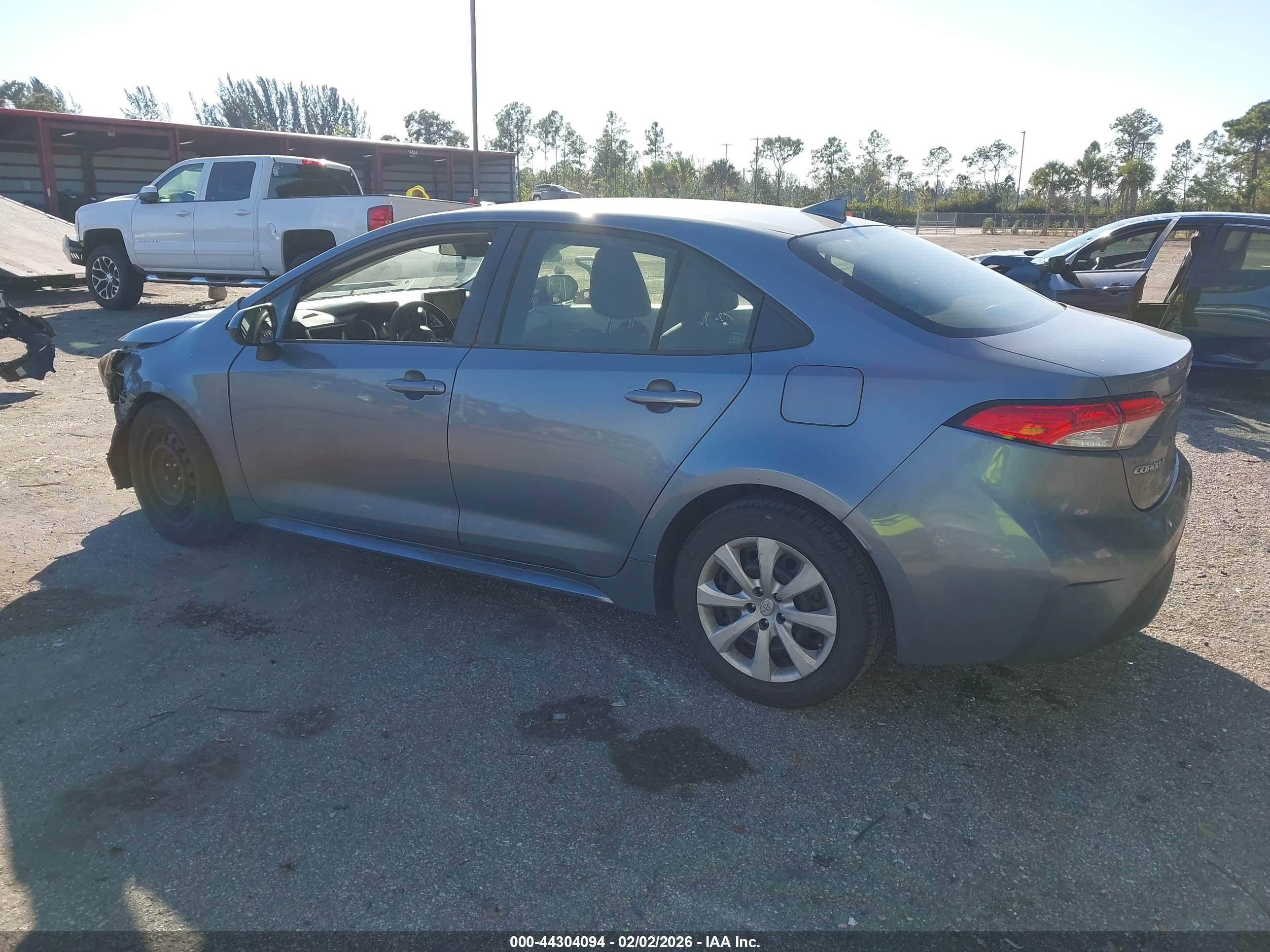 TOYOTA COROLLA image 3