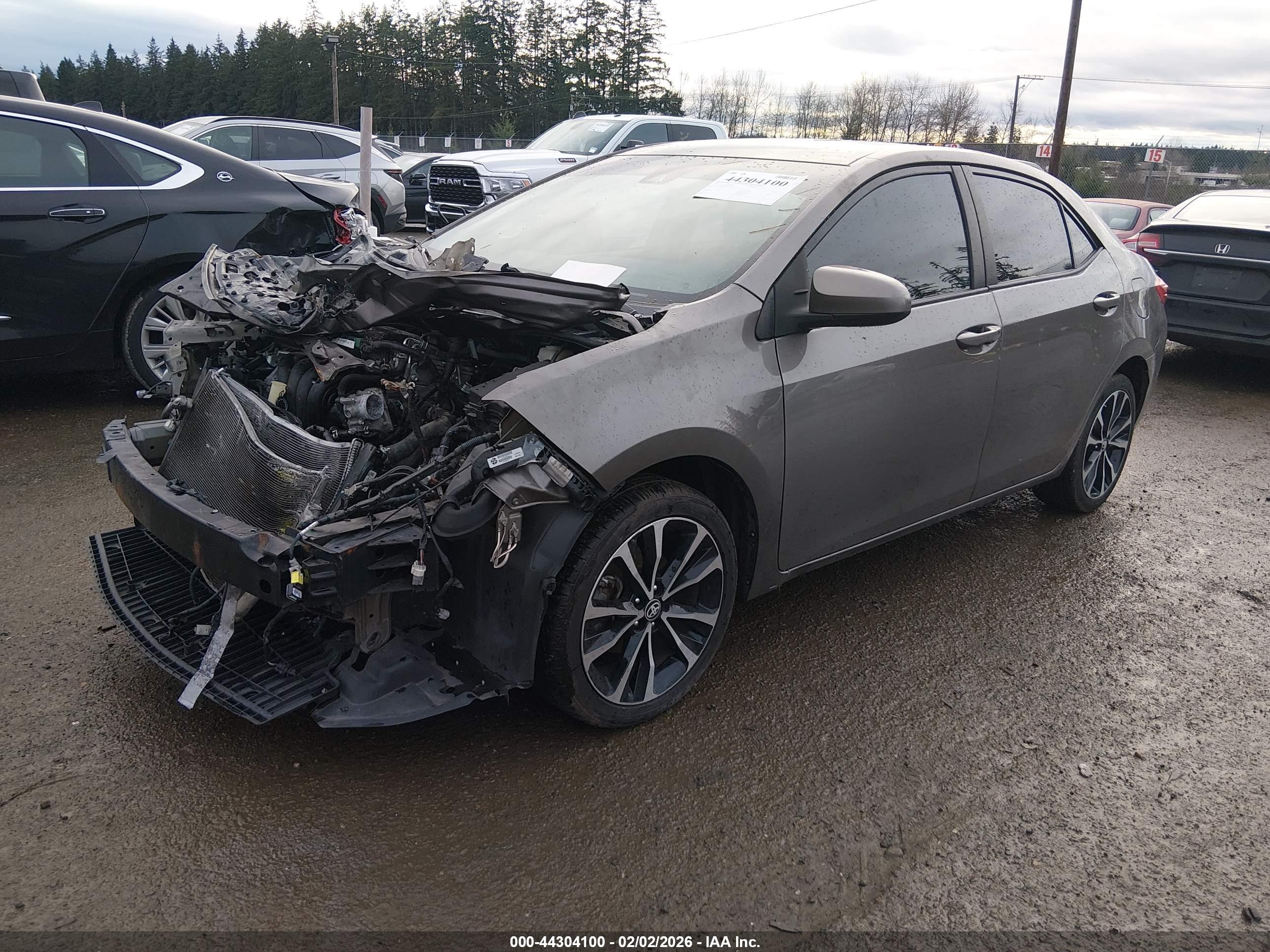 TOYOTA COROLLA image 2