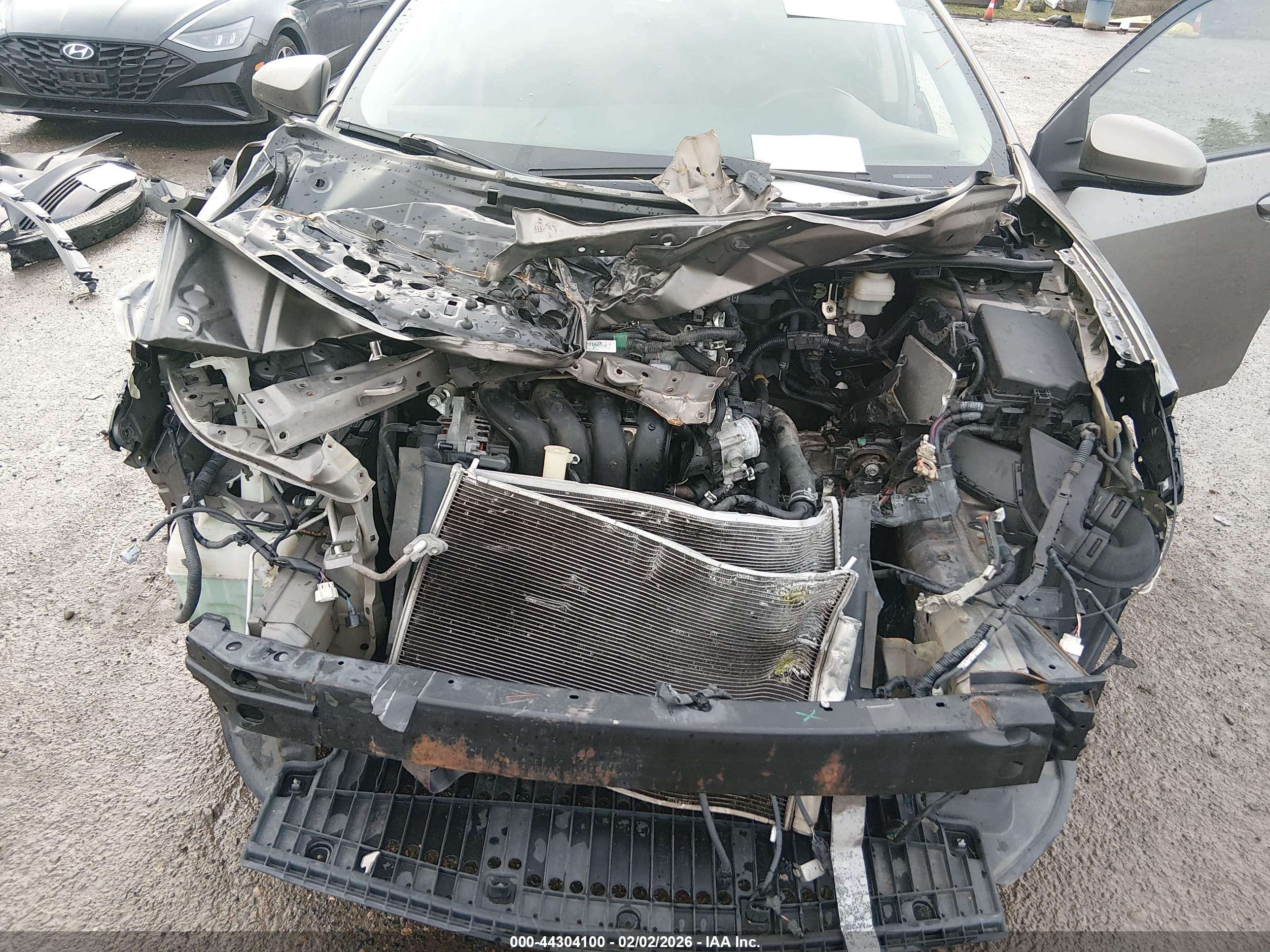 TOYOTA COROLLA image 6