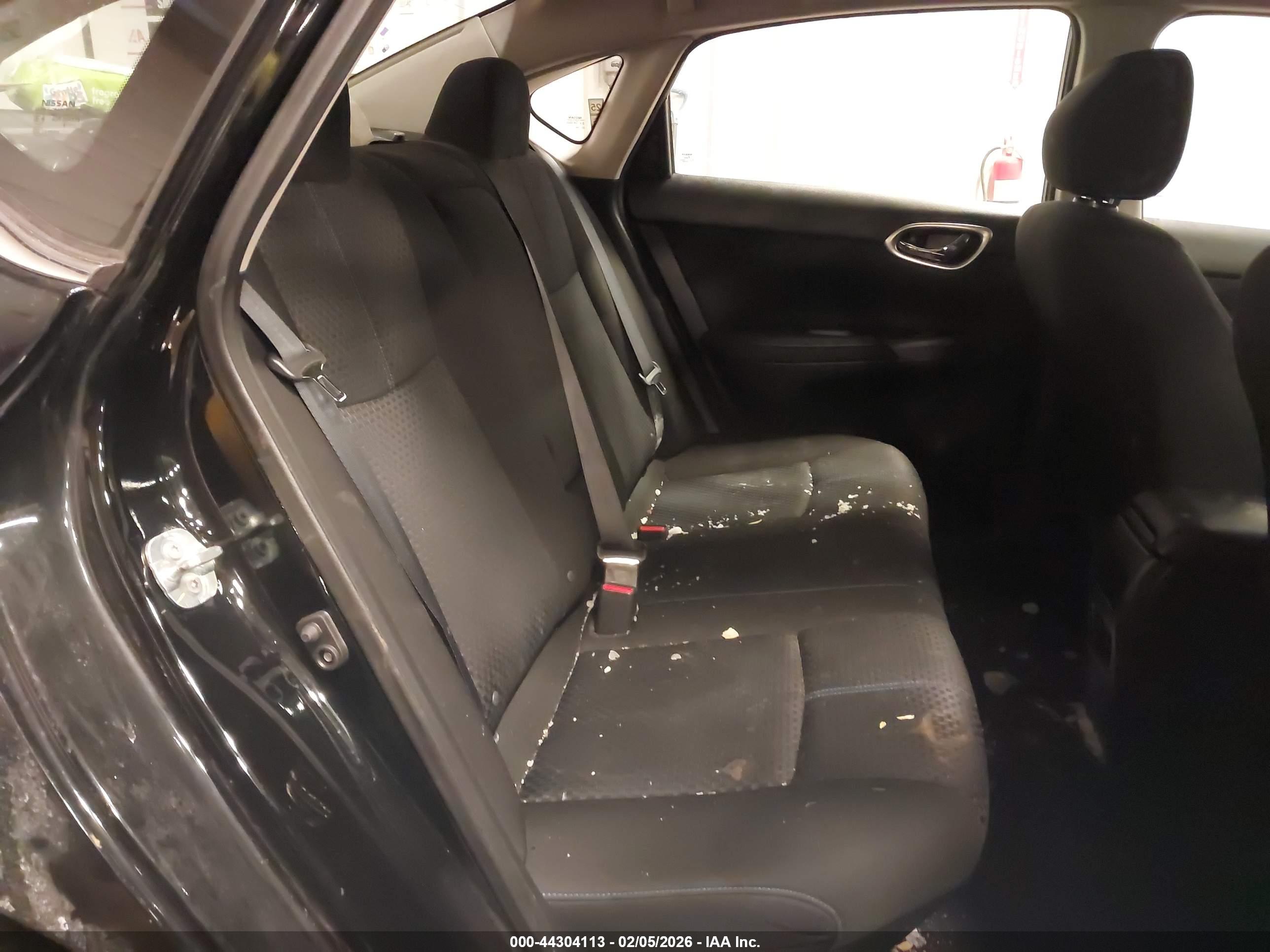 NISSAN SENTRA image 8