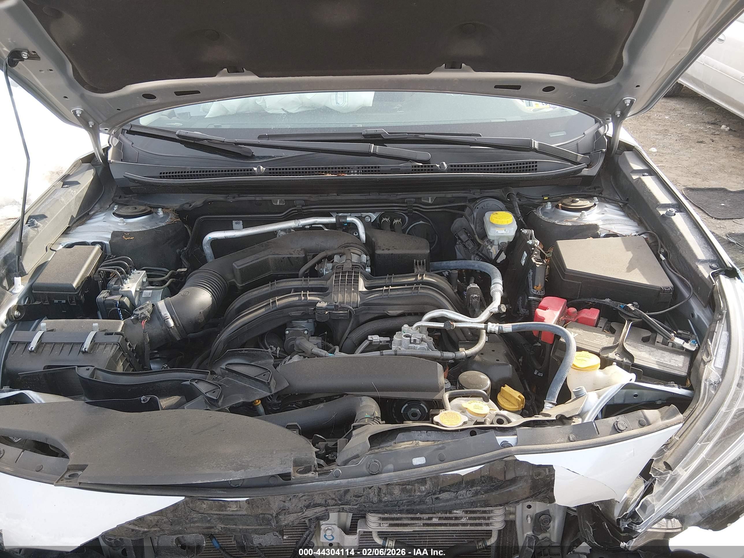 SUBARU OUTBACK image 10