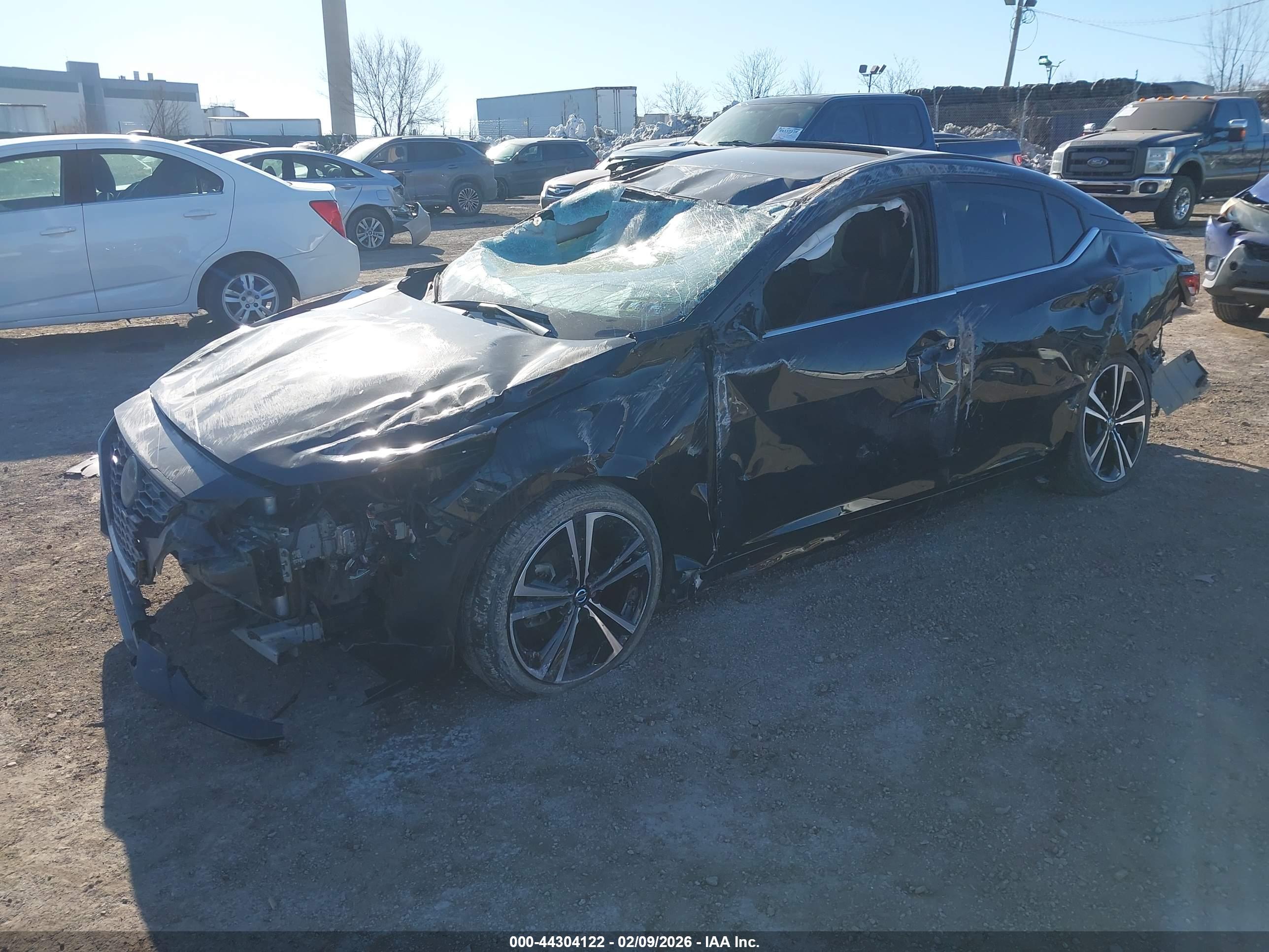 NISSAN SENTRA image 2