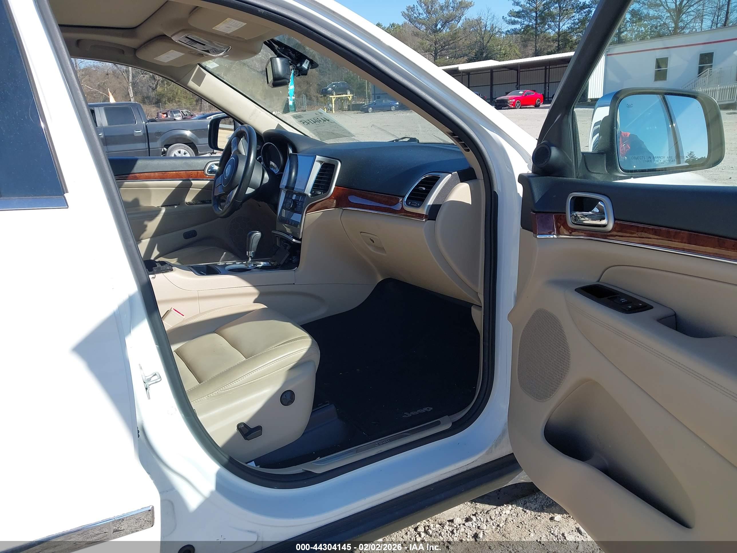JEEP GRAND image 5