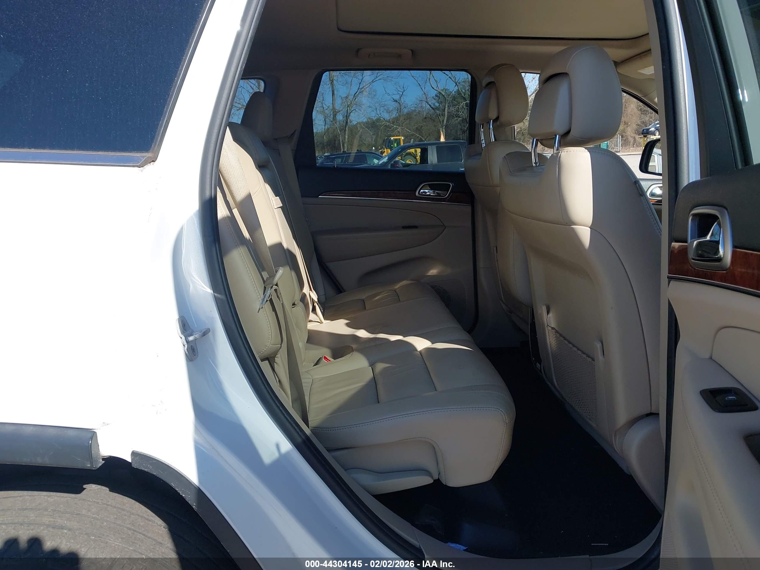 JEEP GRAND image 8