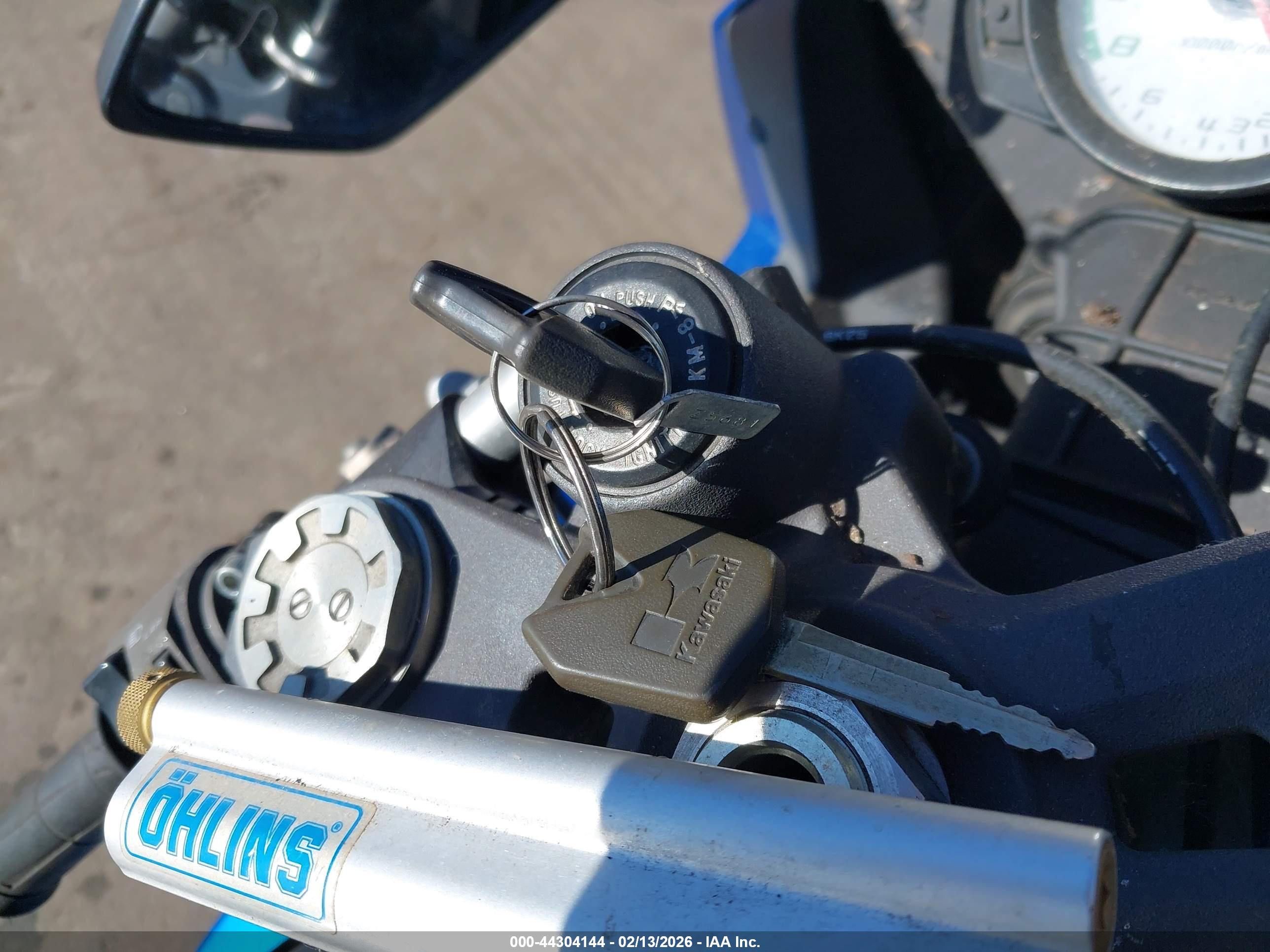 KAWASAKI ZX600 image 11