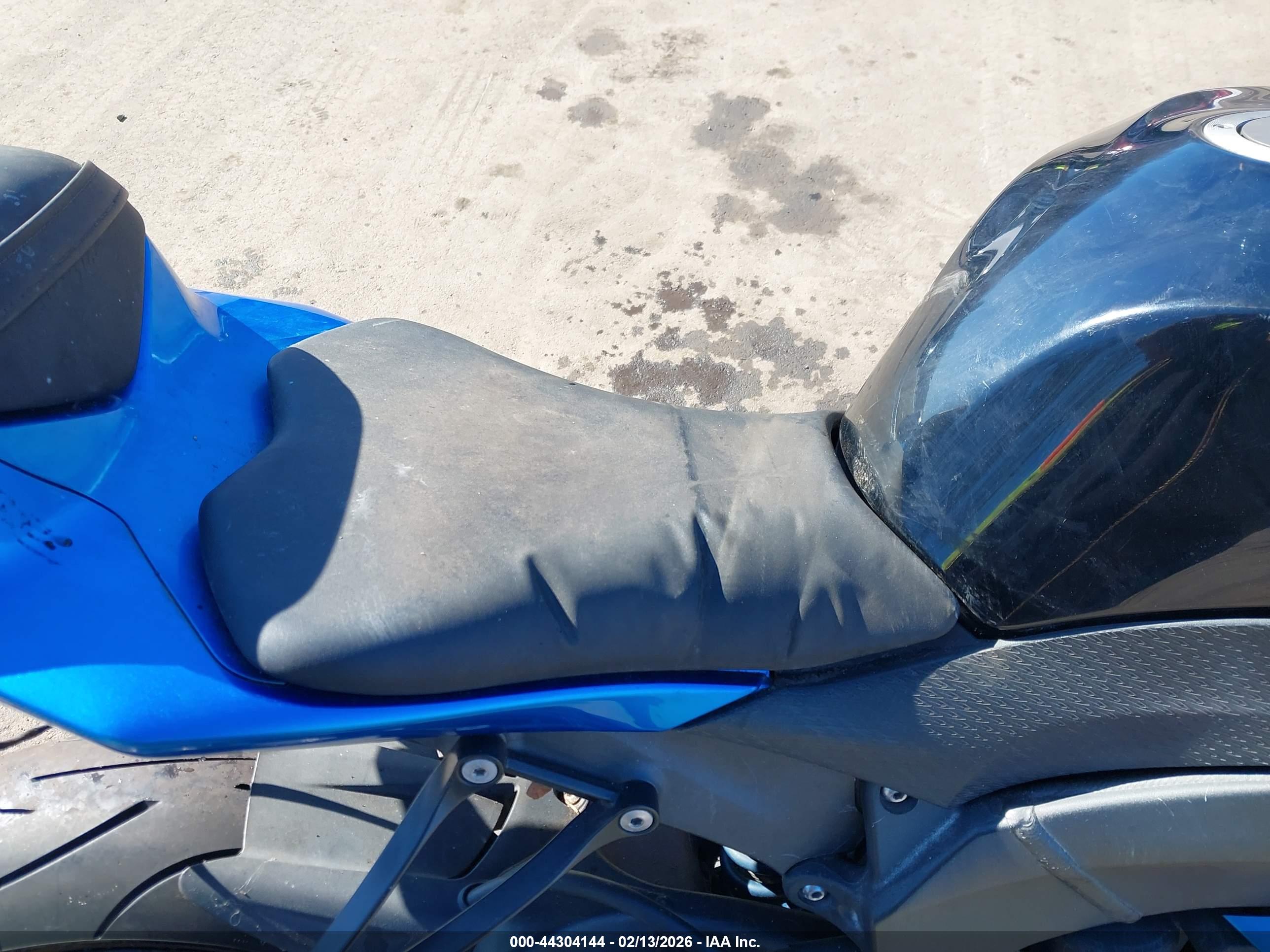 KAWASAKI ZX600 image 5