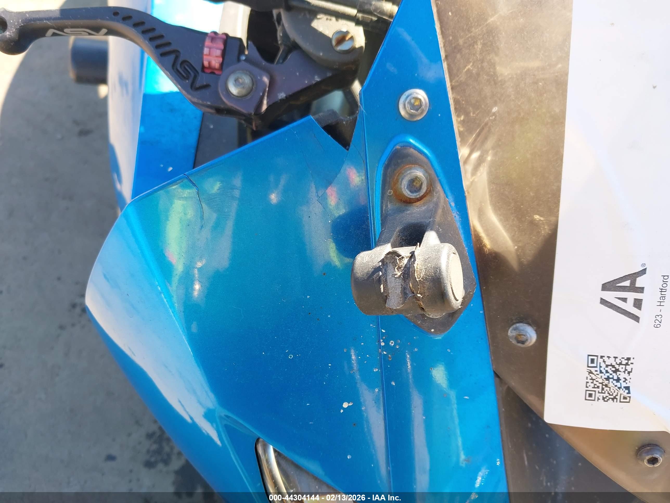 KAWASAKI ZX600 image 6