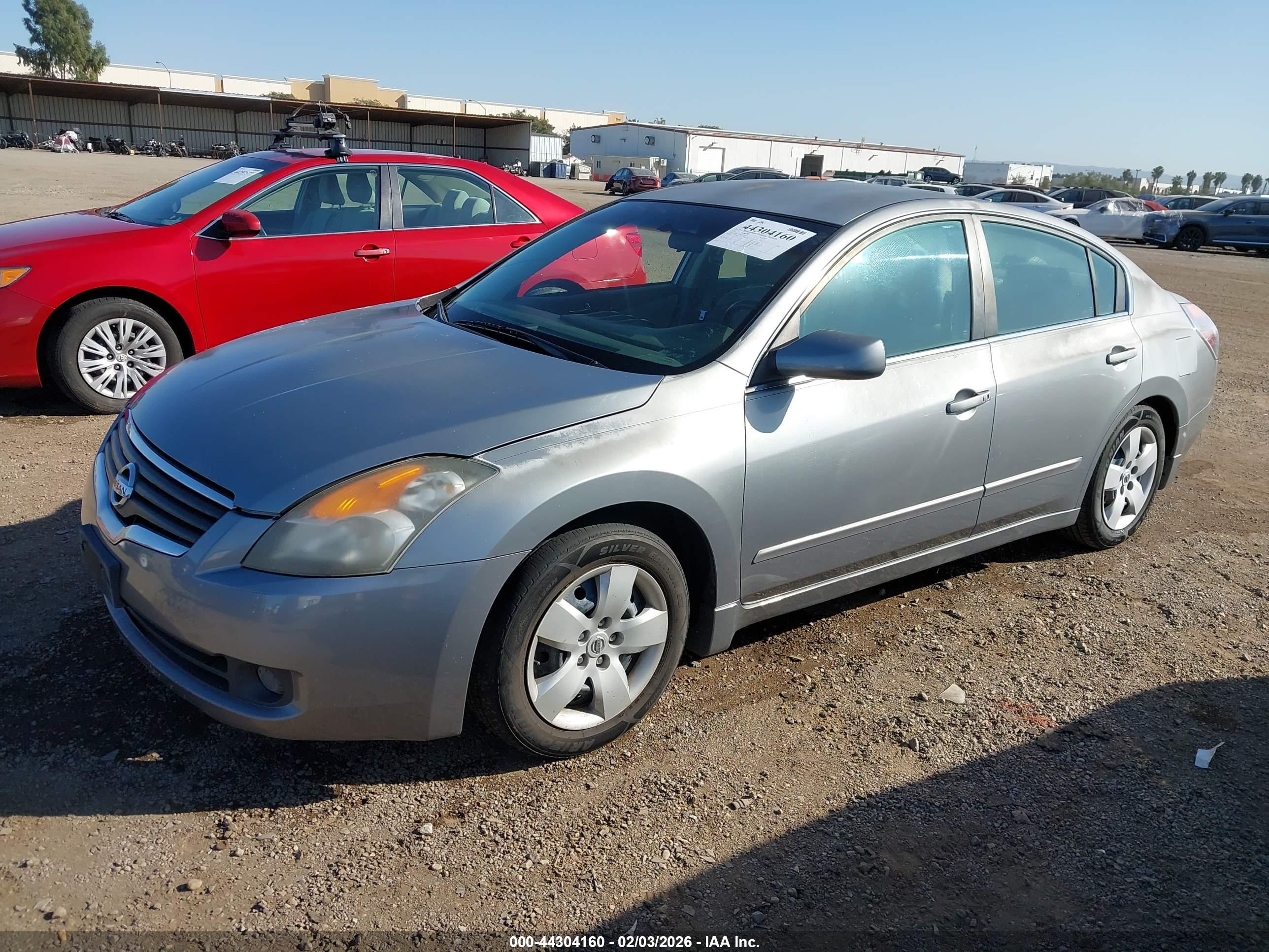 NISSAN ALTIMA image 2