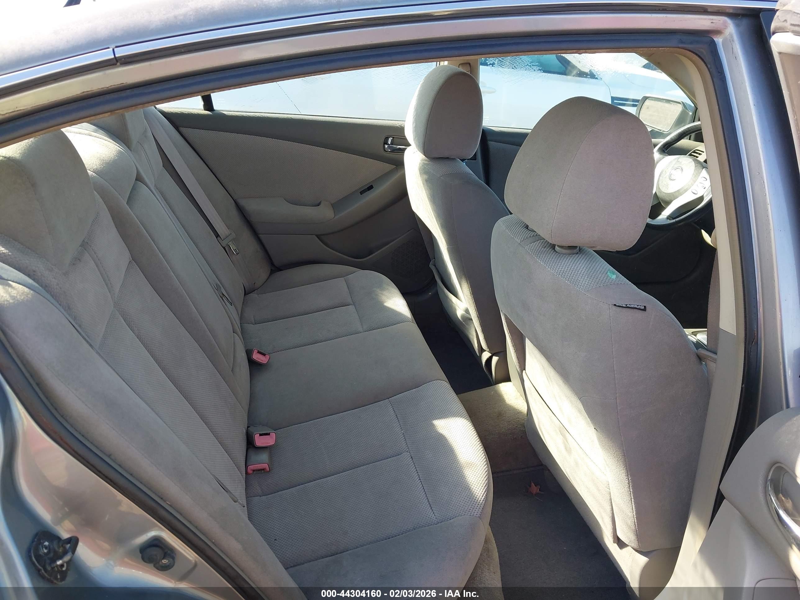 NISSAN ALTIMA image 8