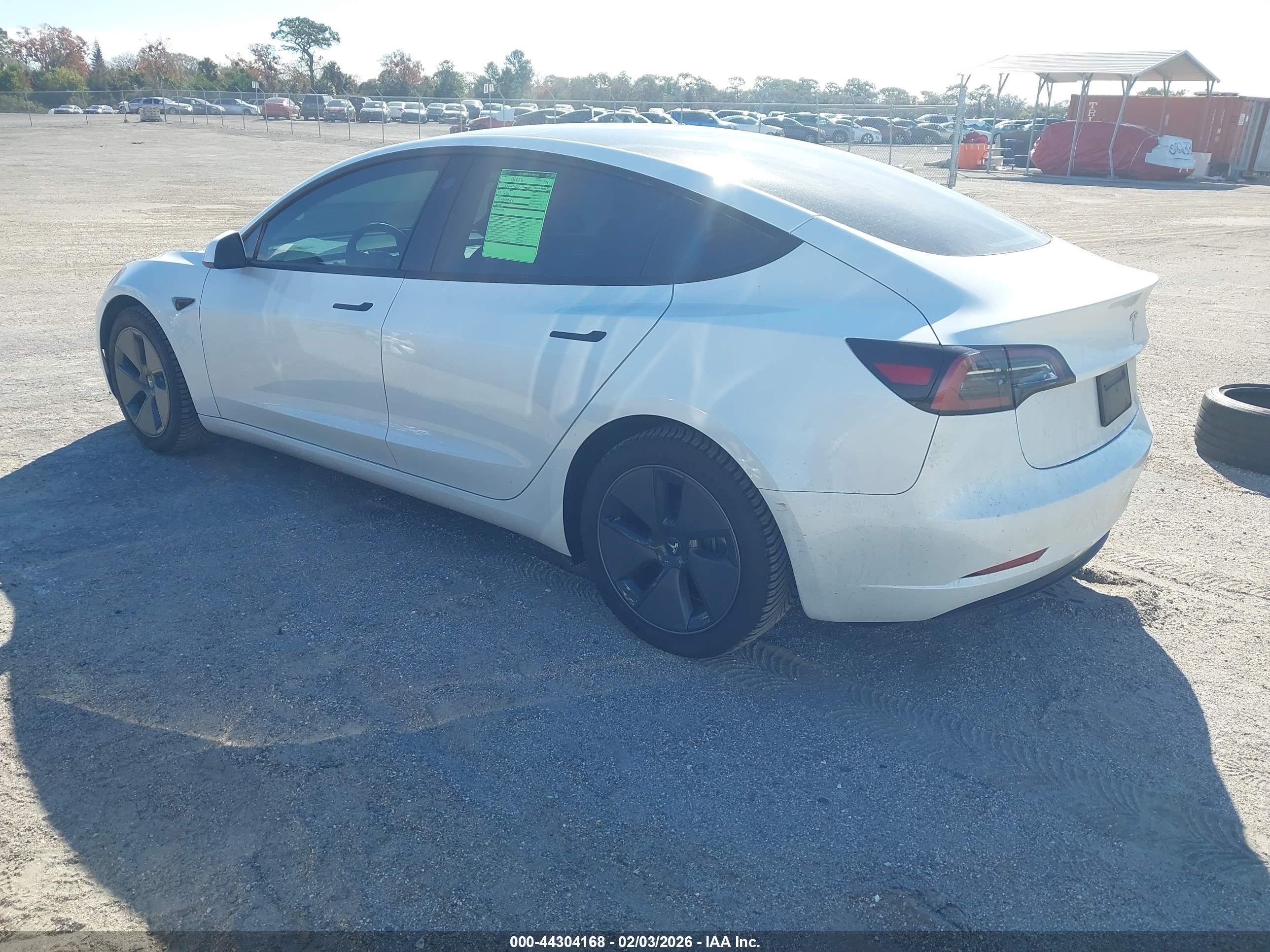 TESLA MODEL image 3