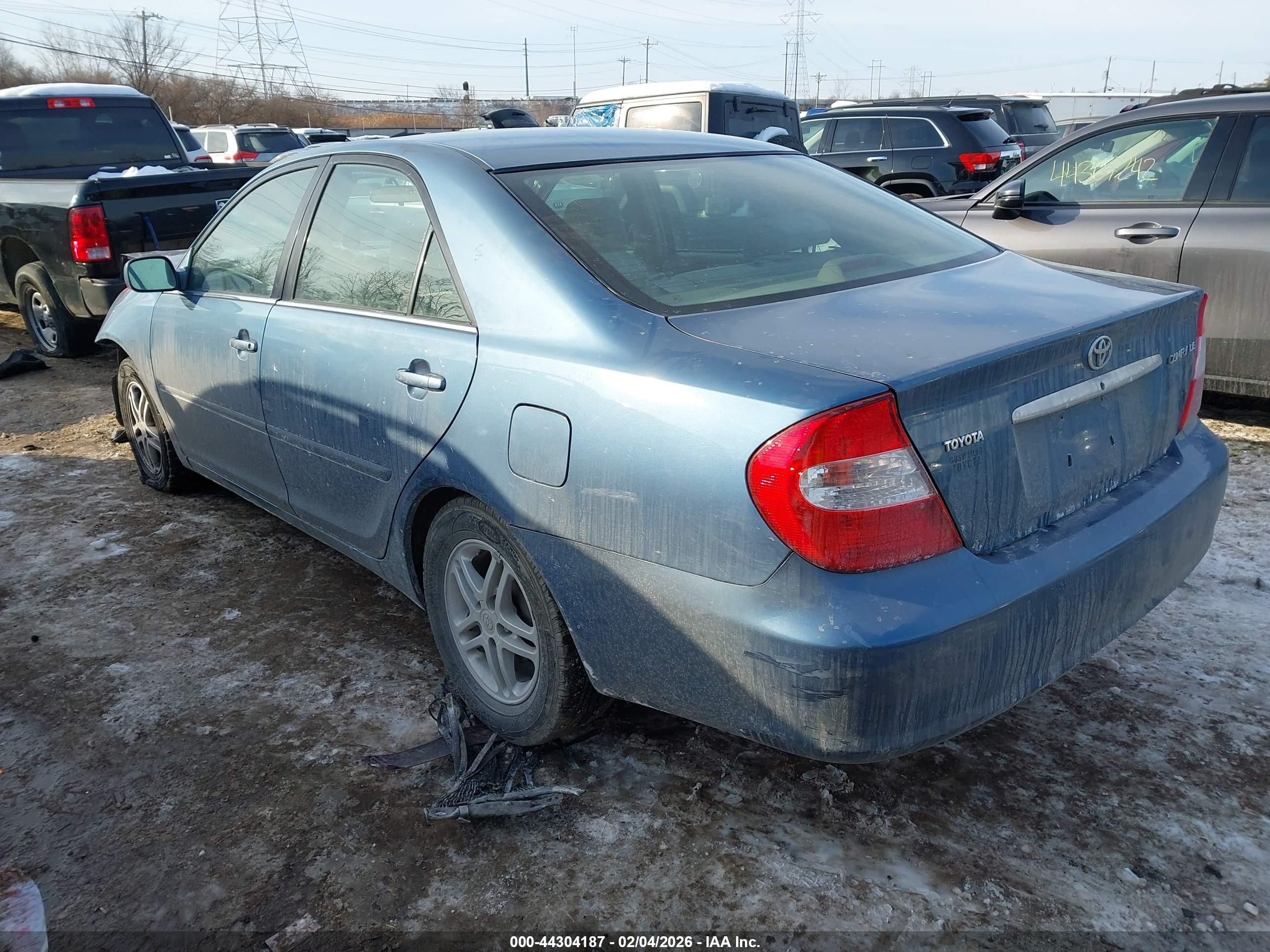 TOYOTA CAMRY image 3