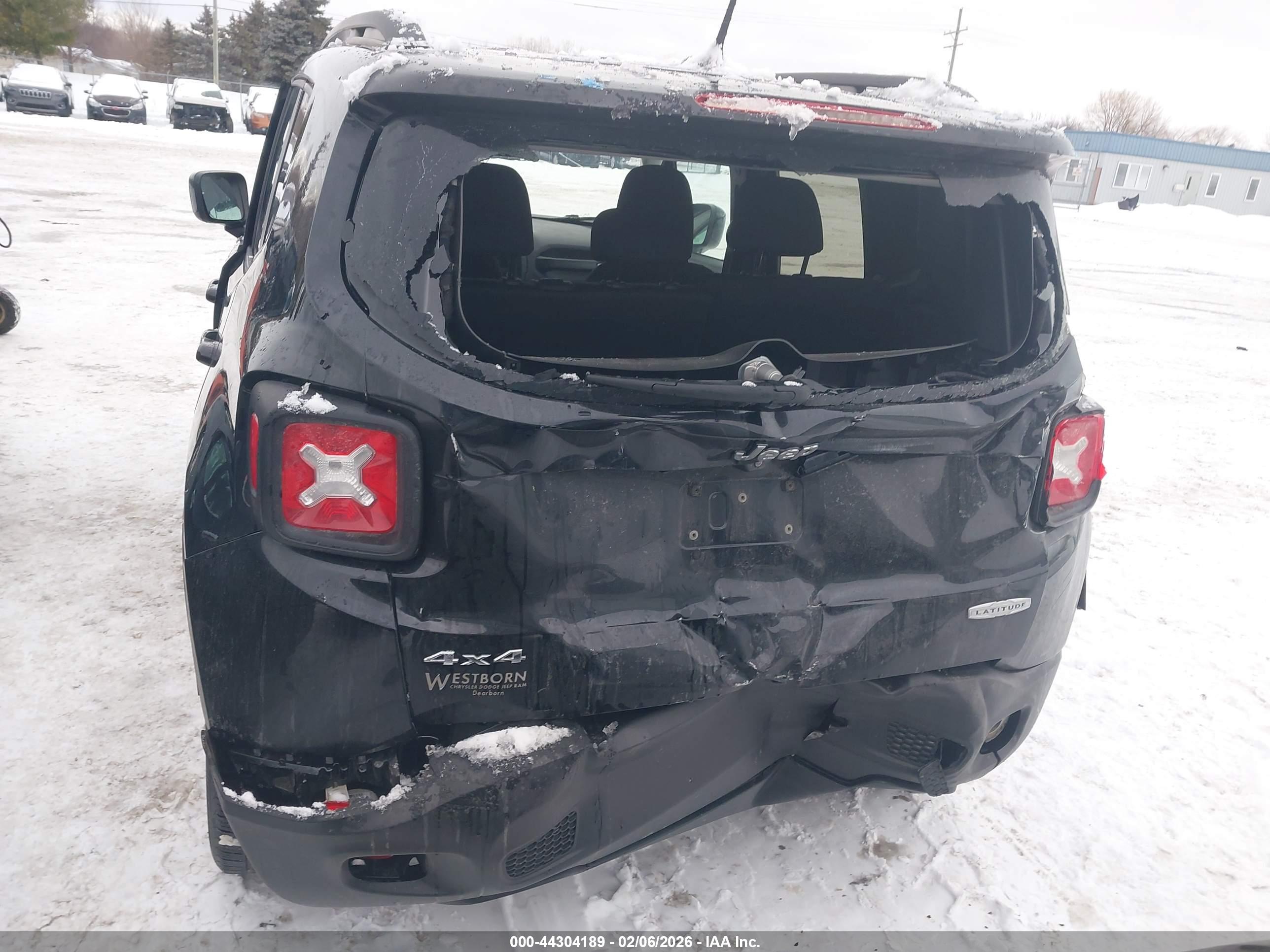 JEEP RENEGADE image 6
