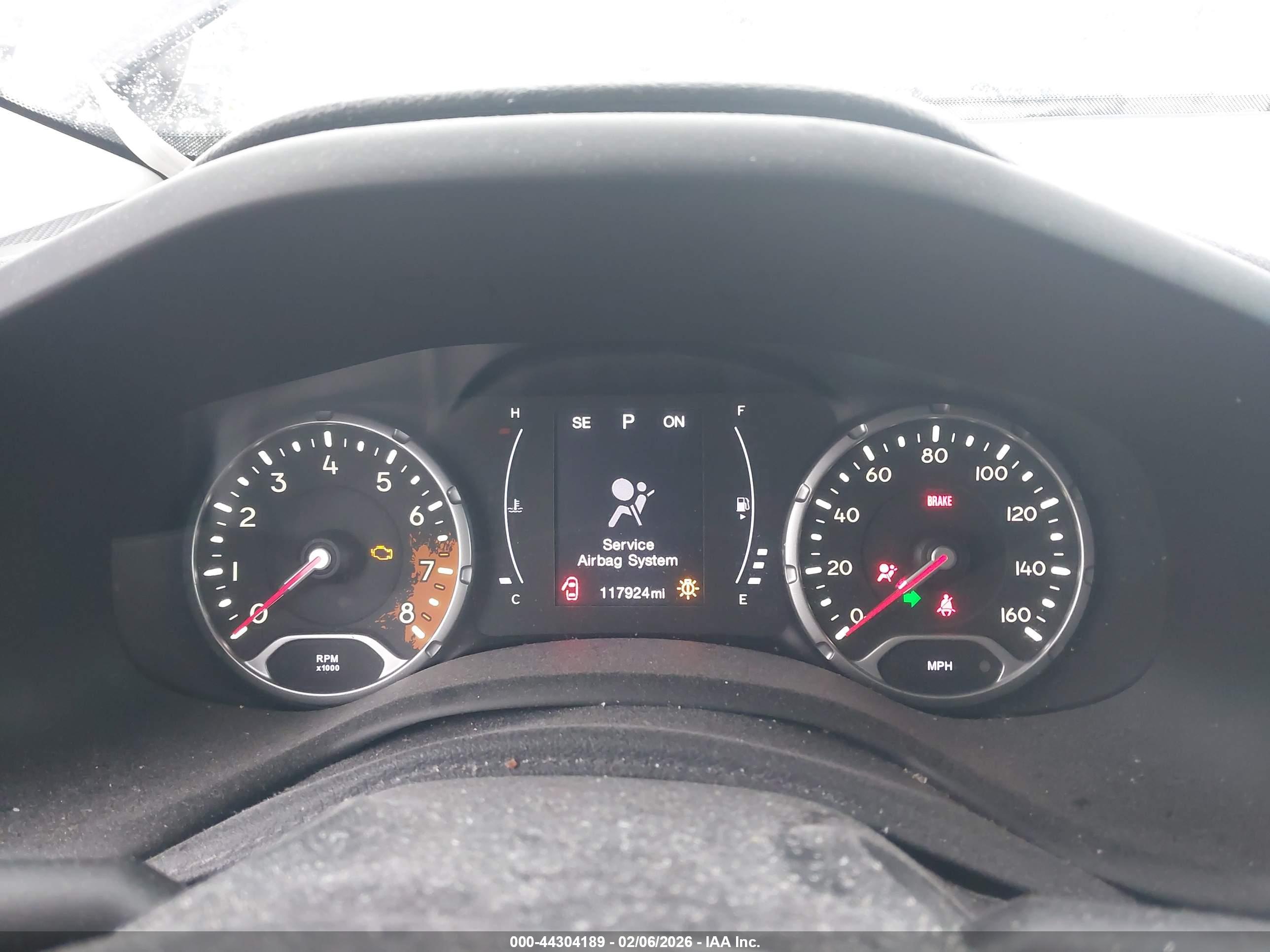 JEEP RENEGADE image 7