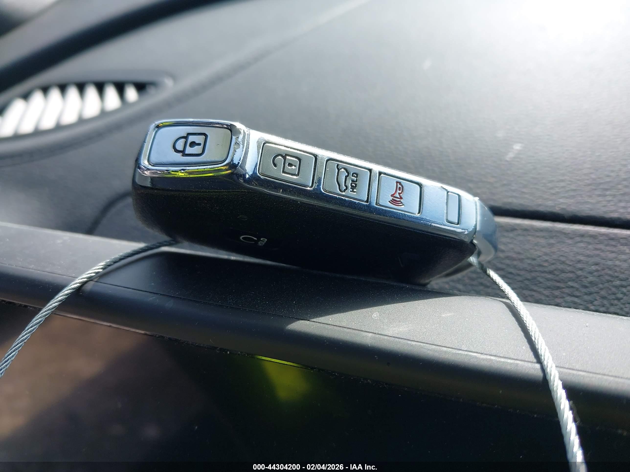 KIA SPORTAGE image 11
