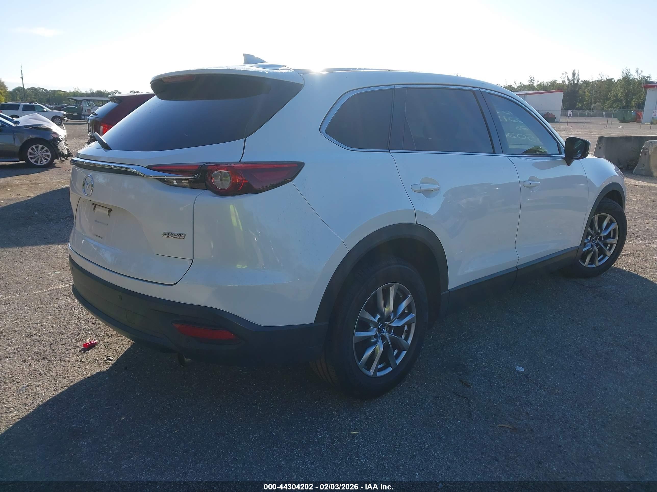 MAZDA CX-9 image 4
