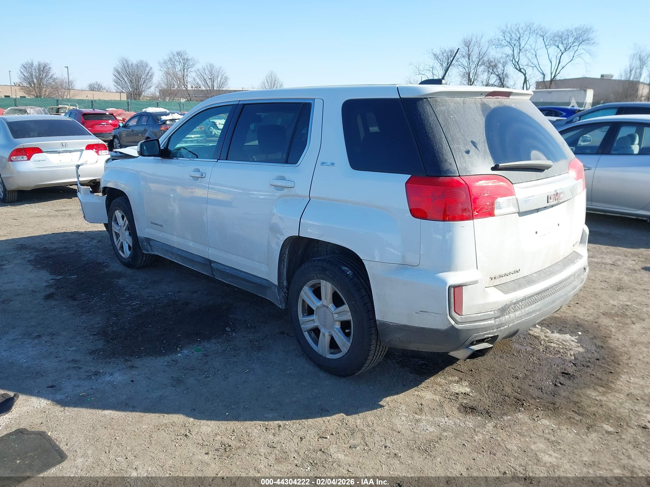 GMC TERRAIN image 3