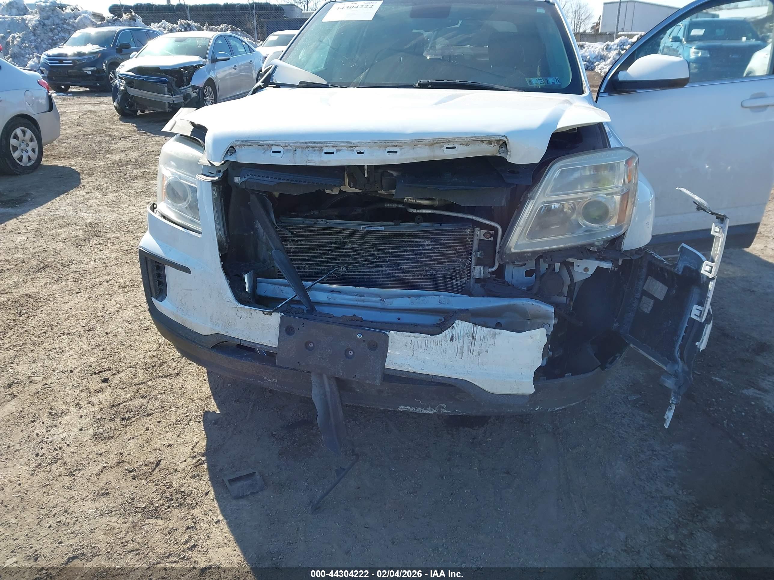 GMC TERRAIN image 6
