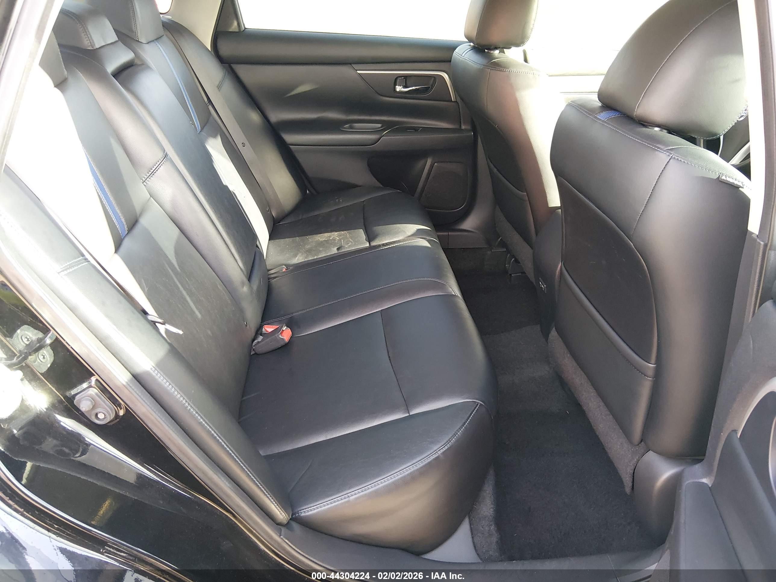 NISSAN ALTIMA image 8