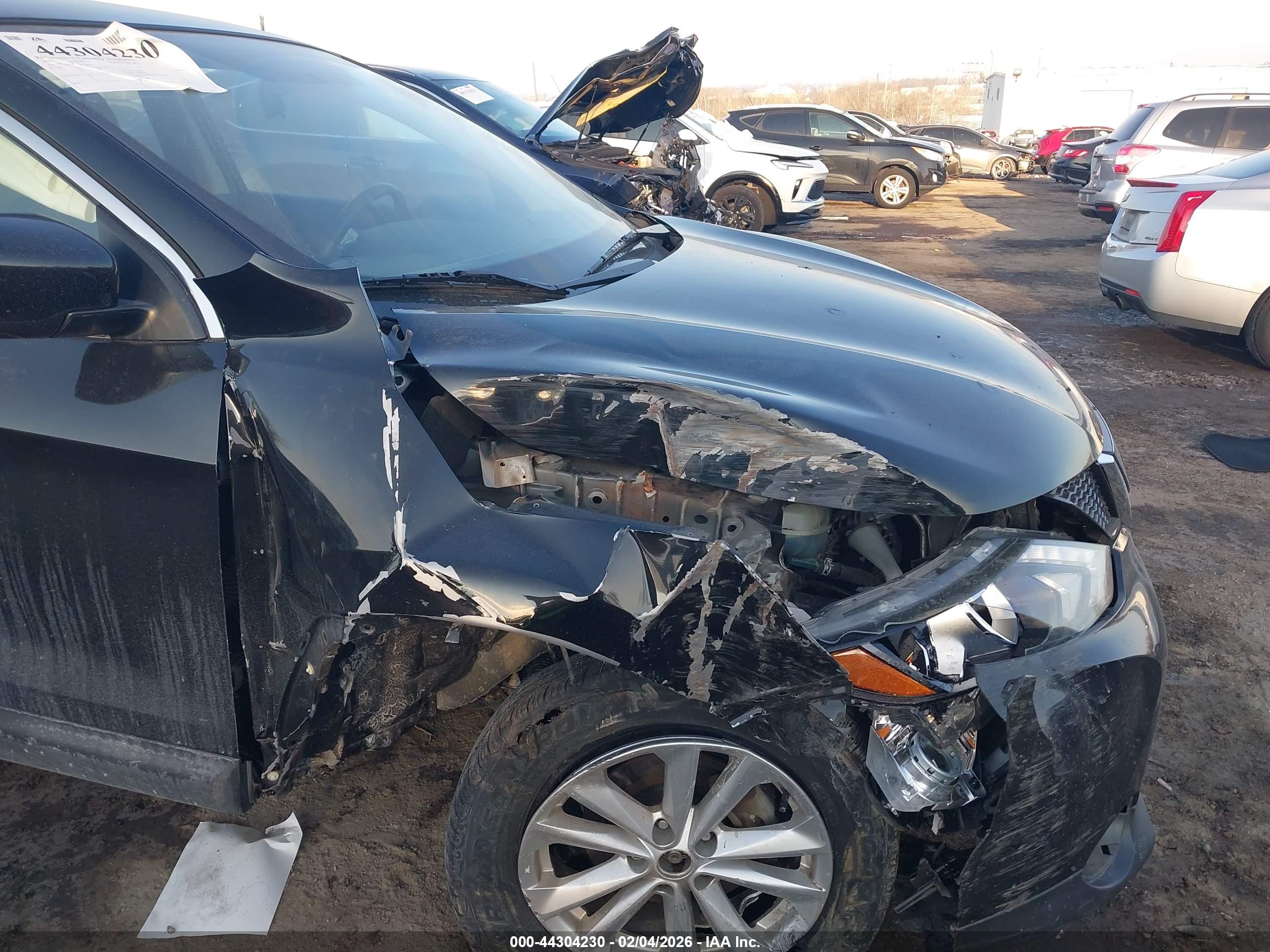 NISSAN ROGUE image 6