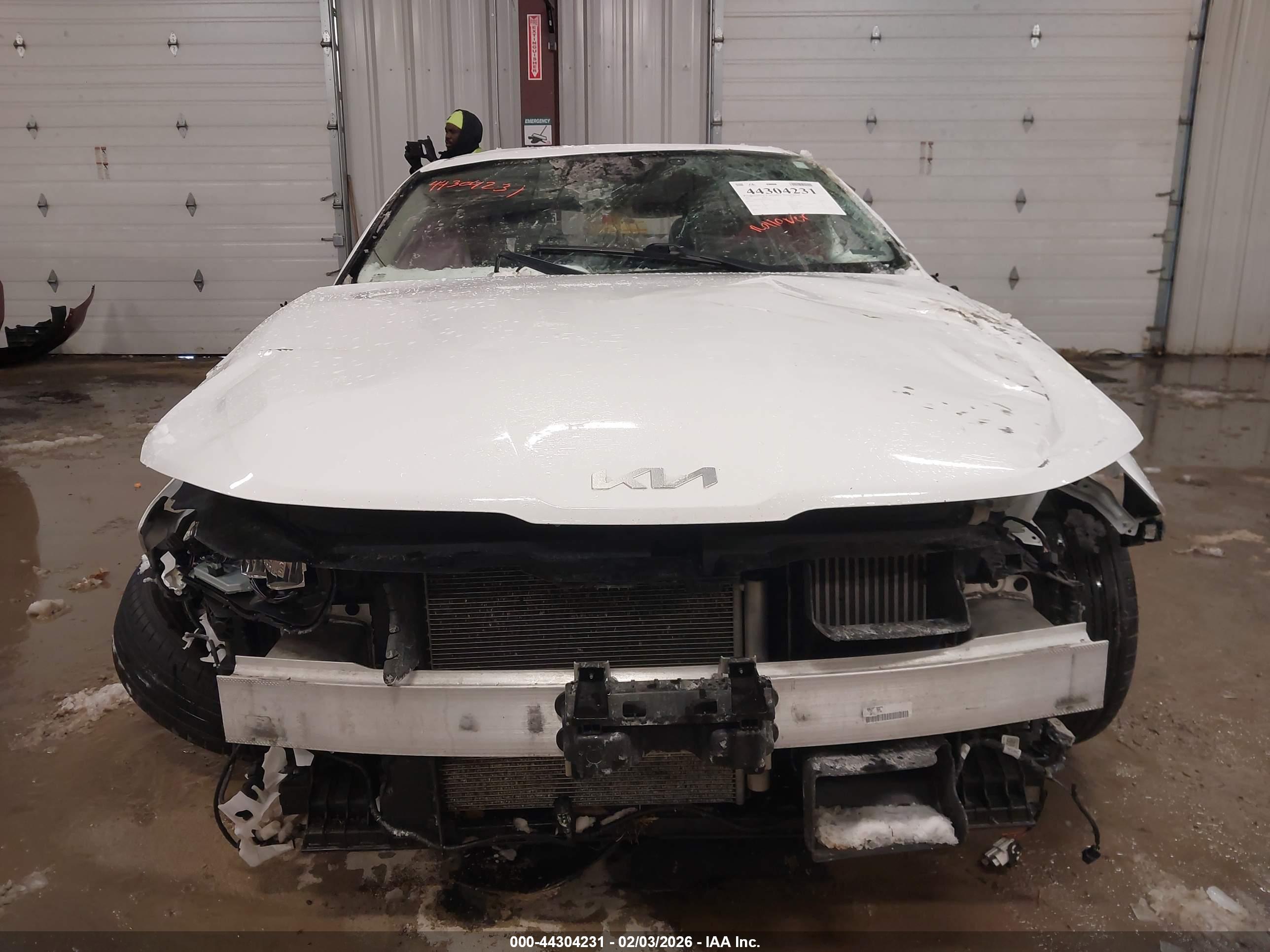 KIA K5 image 6